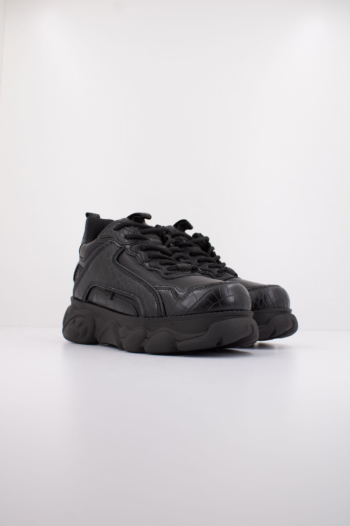 BUFFALO CLD CHAI en color NEGRO (2)