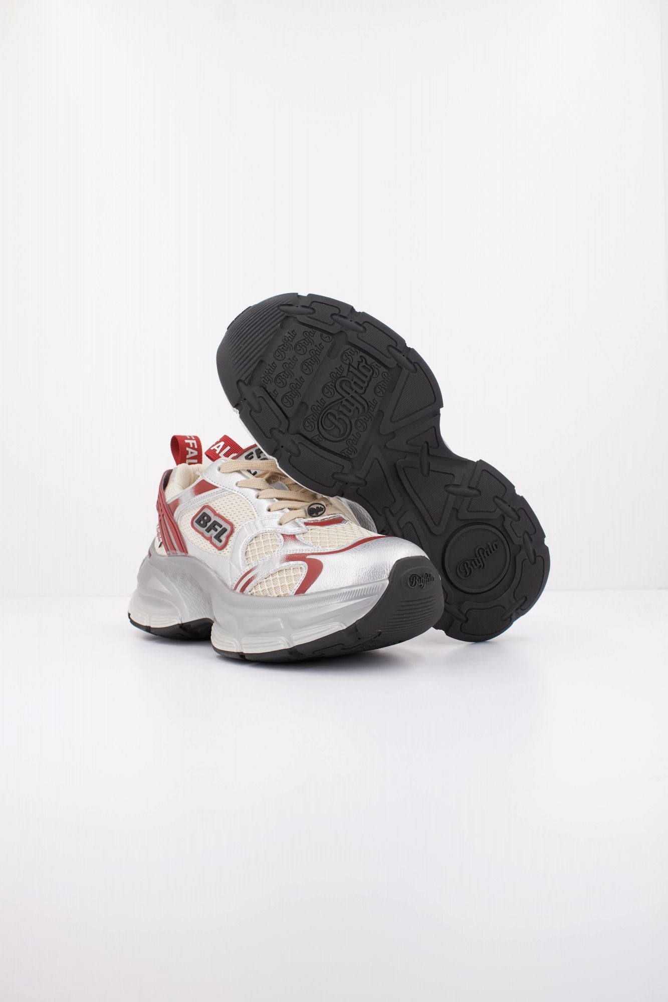 BUFFALO RIDR en color PLATA (4)