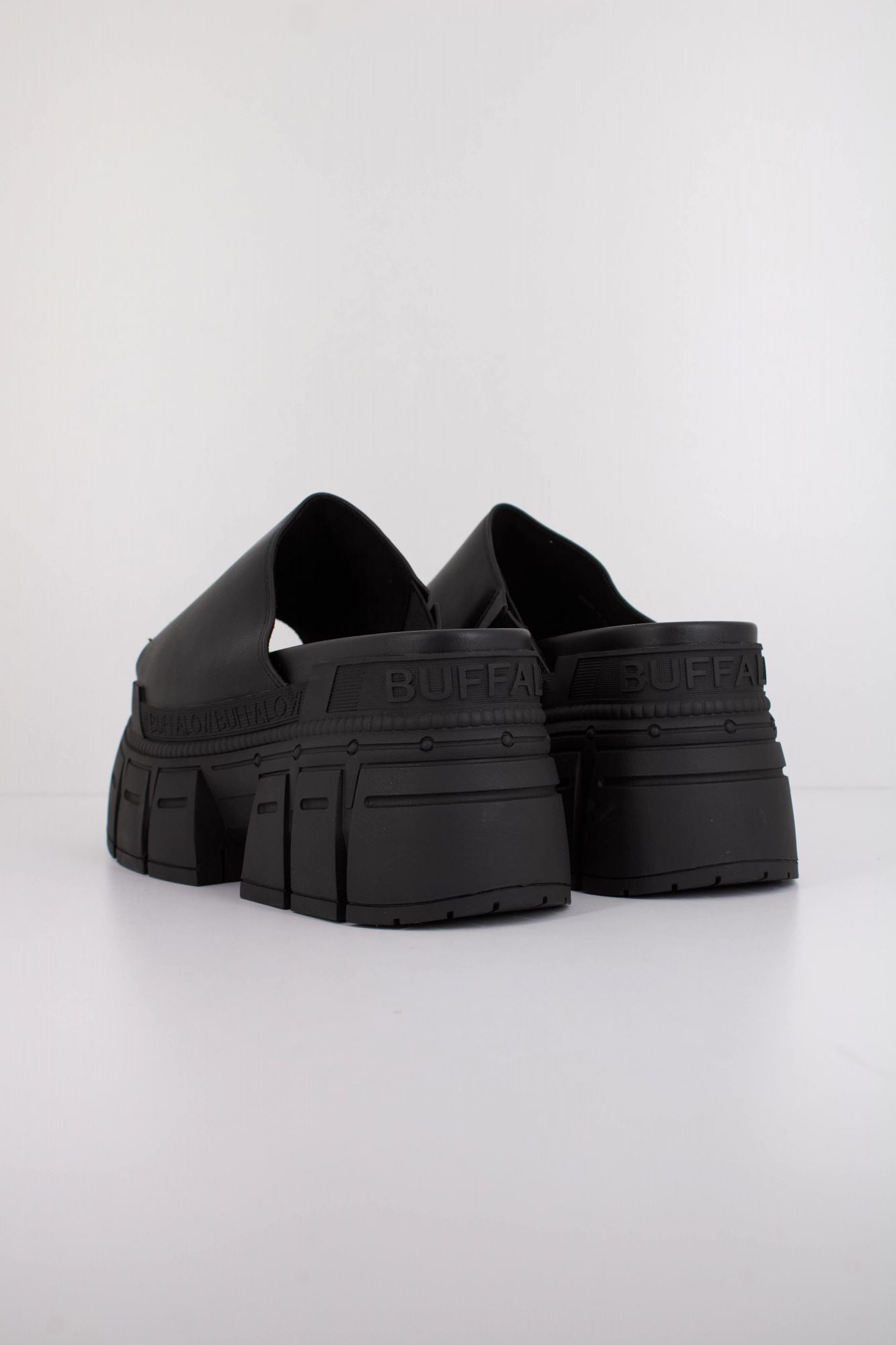 BUFFALO GOSPHER MULE en color NEGRO (4)