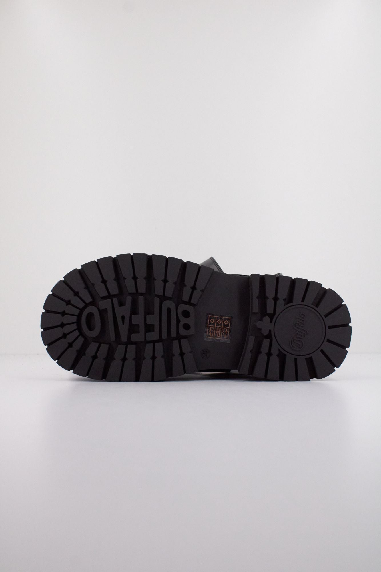 BUFFALO LENNOX SND en color NEGRO (5)
