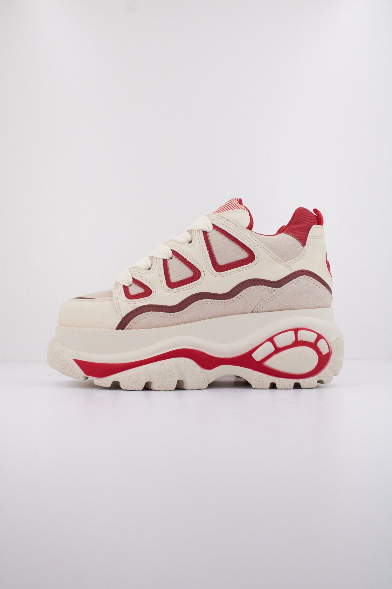 BUFFALO 1339 SK8 en color BEIS (1)