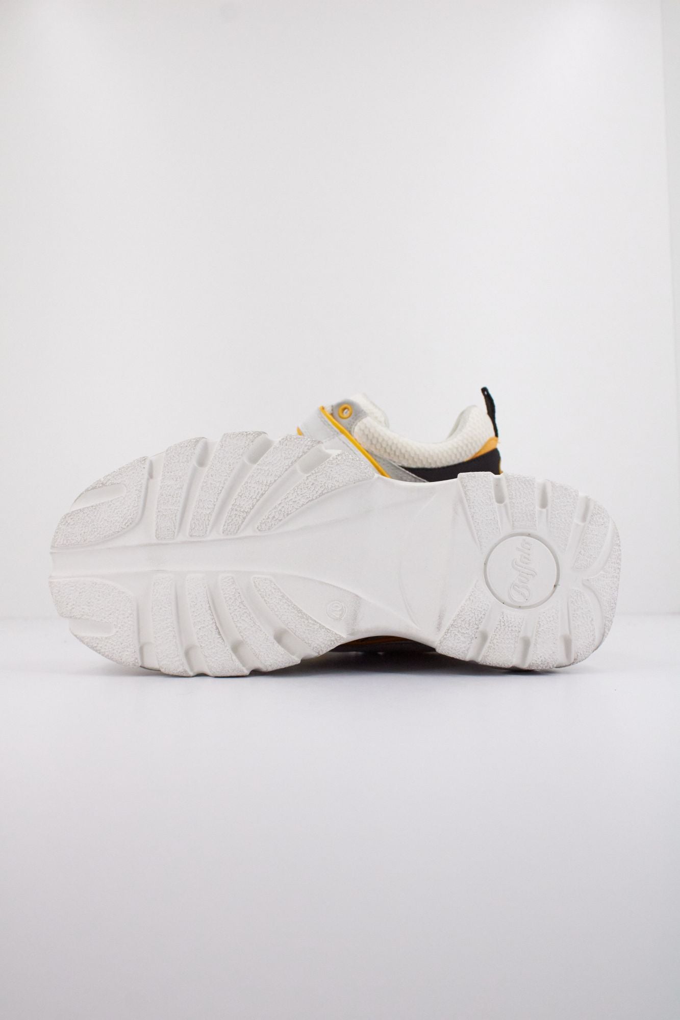 BUFFALO 1339-14 REV VNTG en color BLANCO (5)