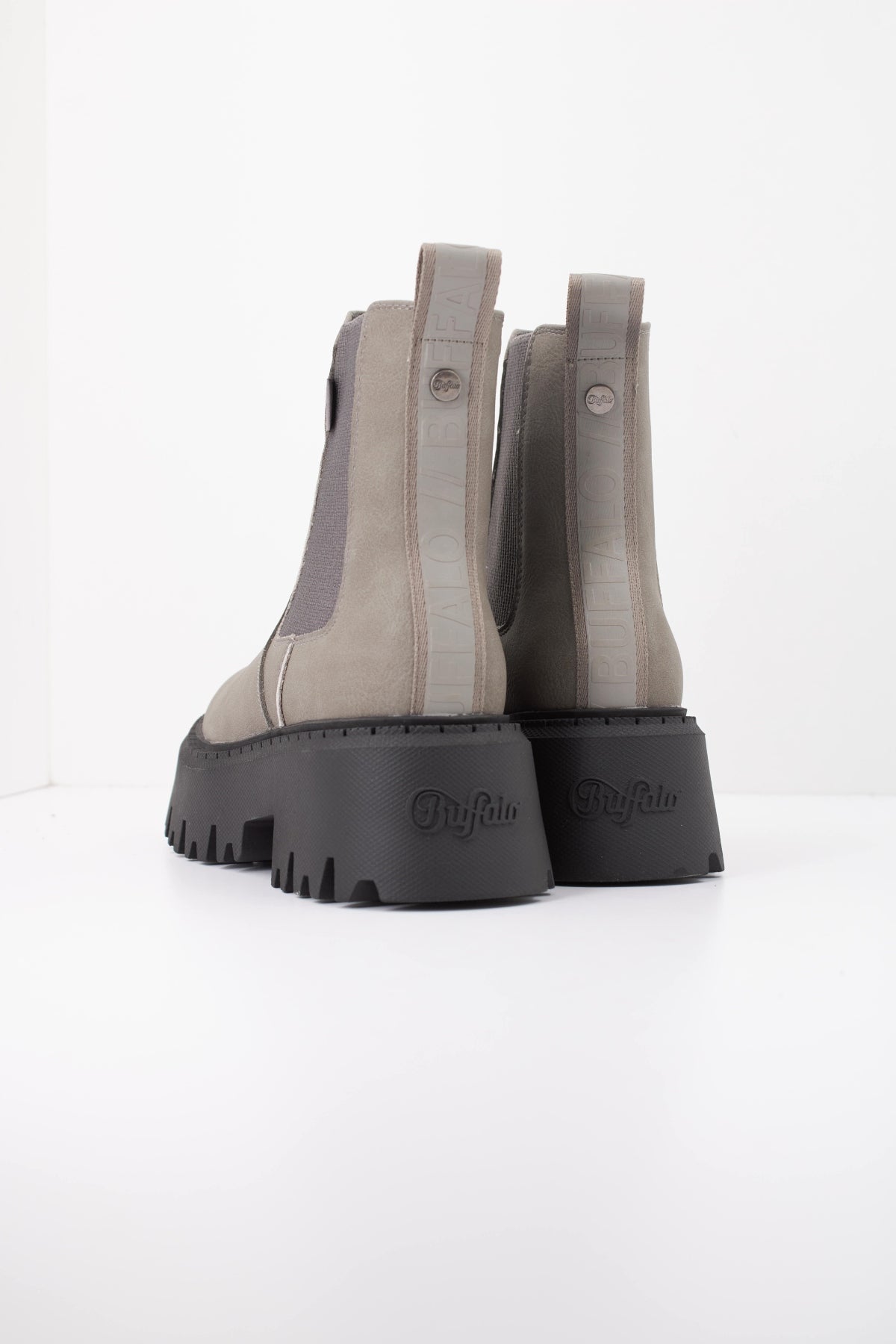 BUFFALO ASPEN CHELSEA VEGAN N en color GRIS (4)