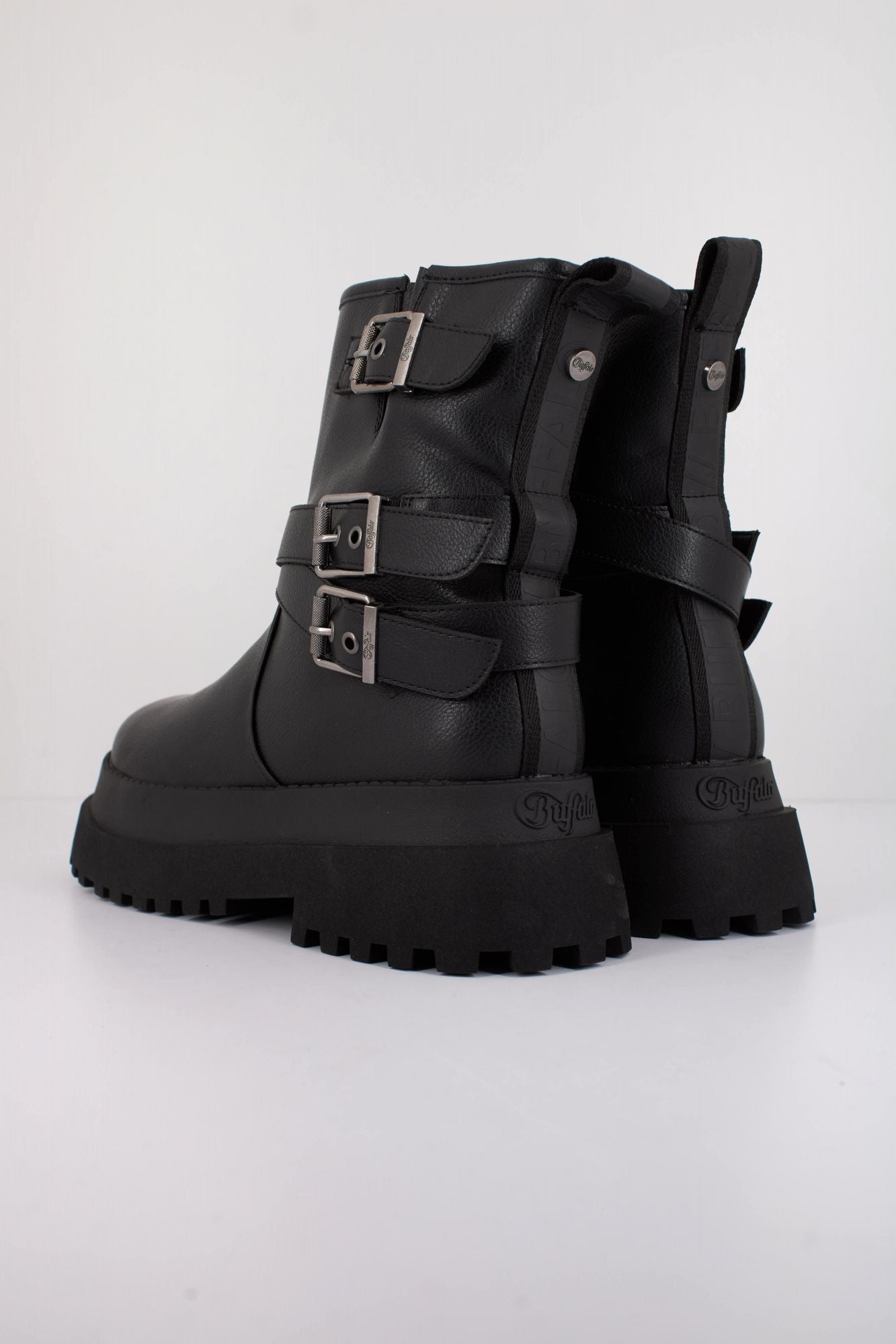 BUFFALO PLUTO FARMER BIKER en color NEGRO (3)