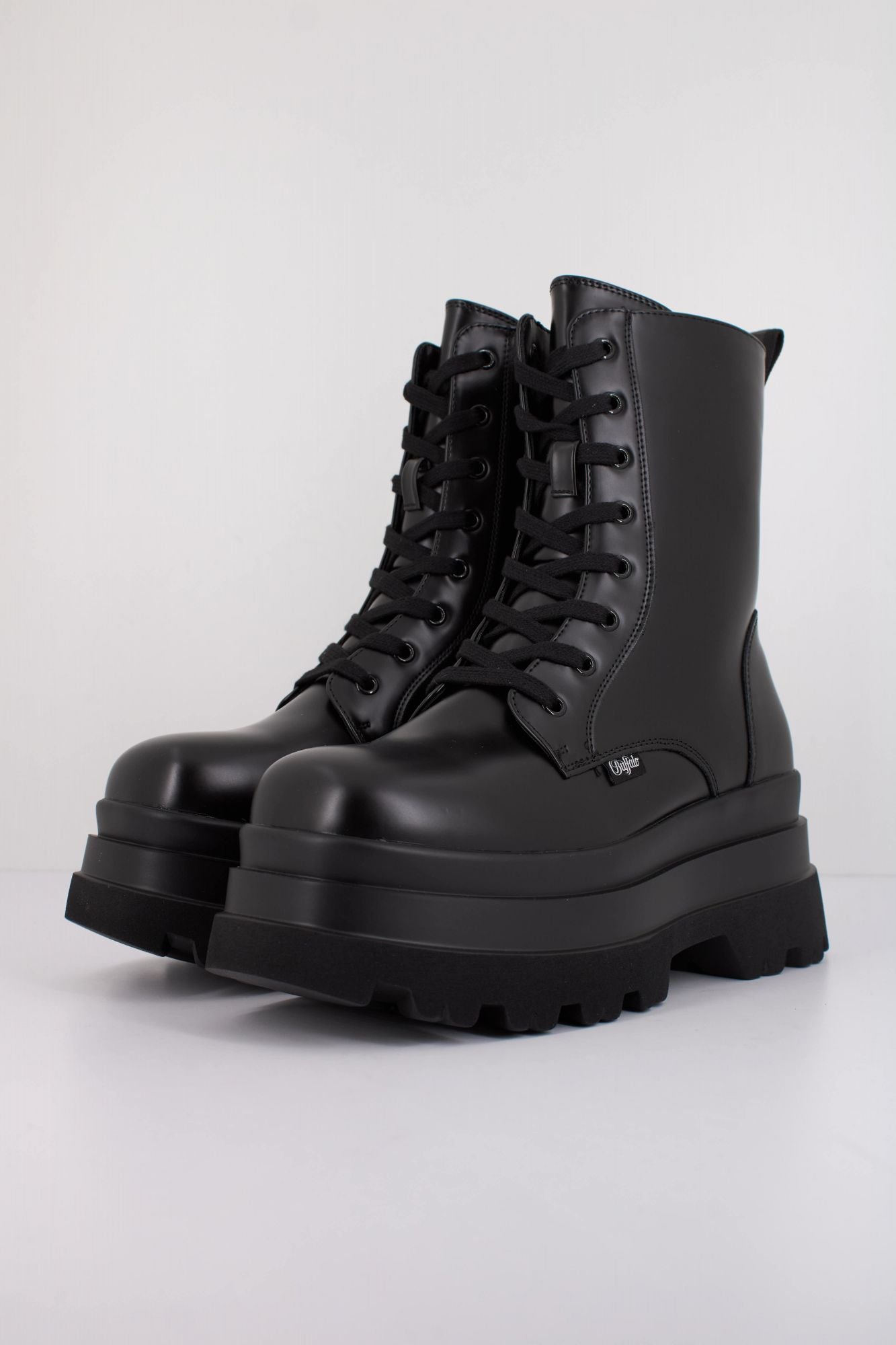 BUFFALO JUPITER LACE UP MID en color NEGRO (2)
