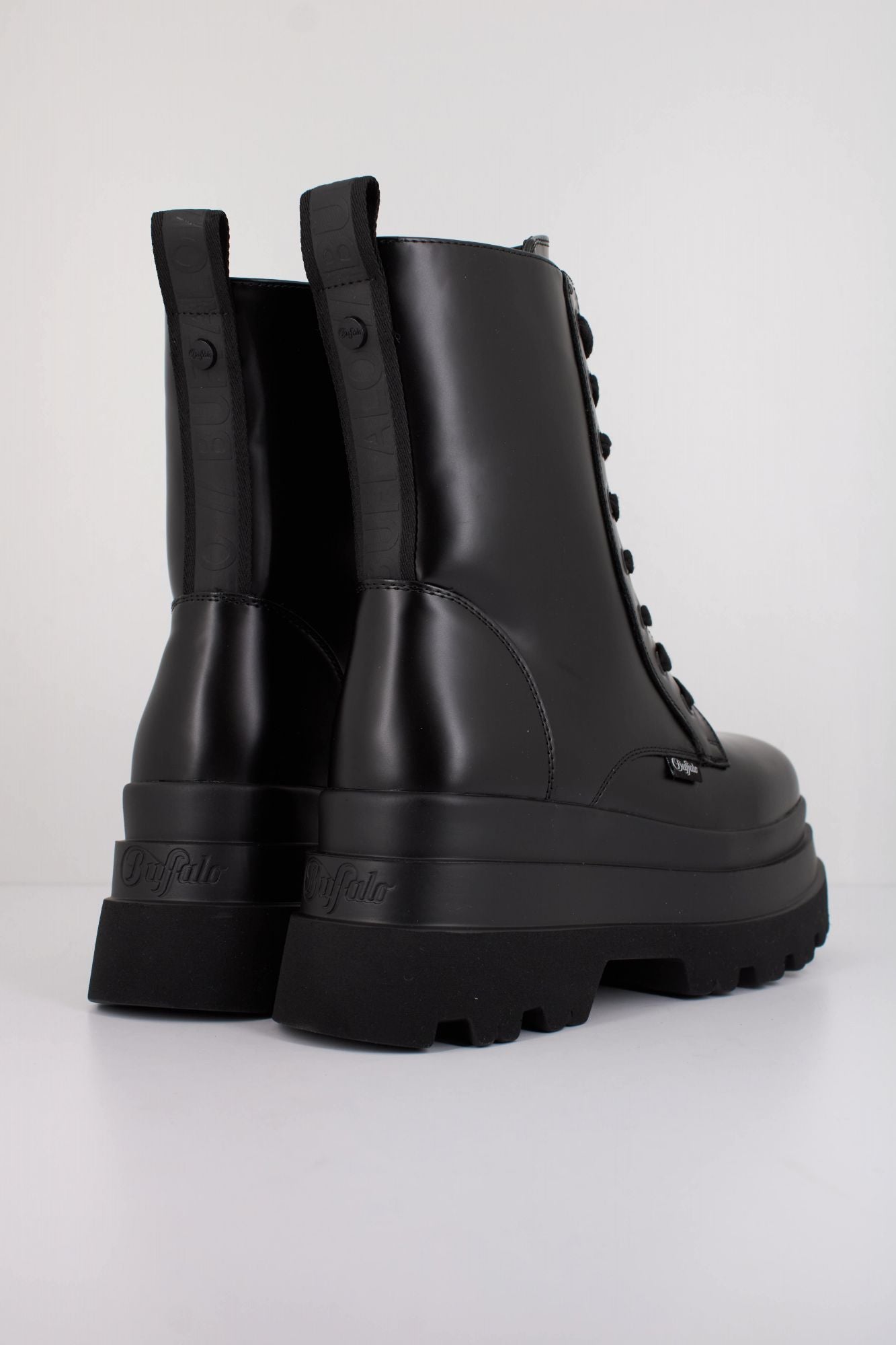 BUFFALO JUPITER LACE UP MID en color NEGRO (3)