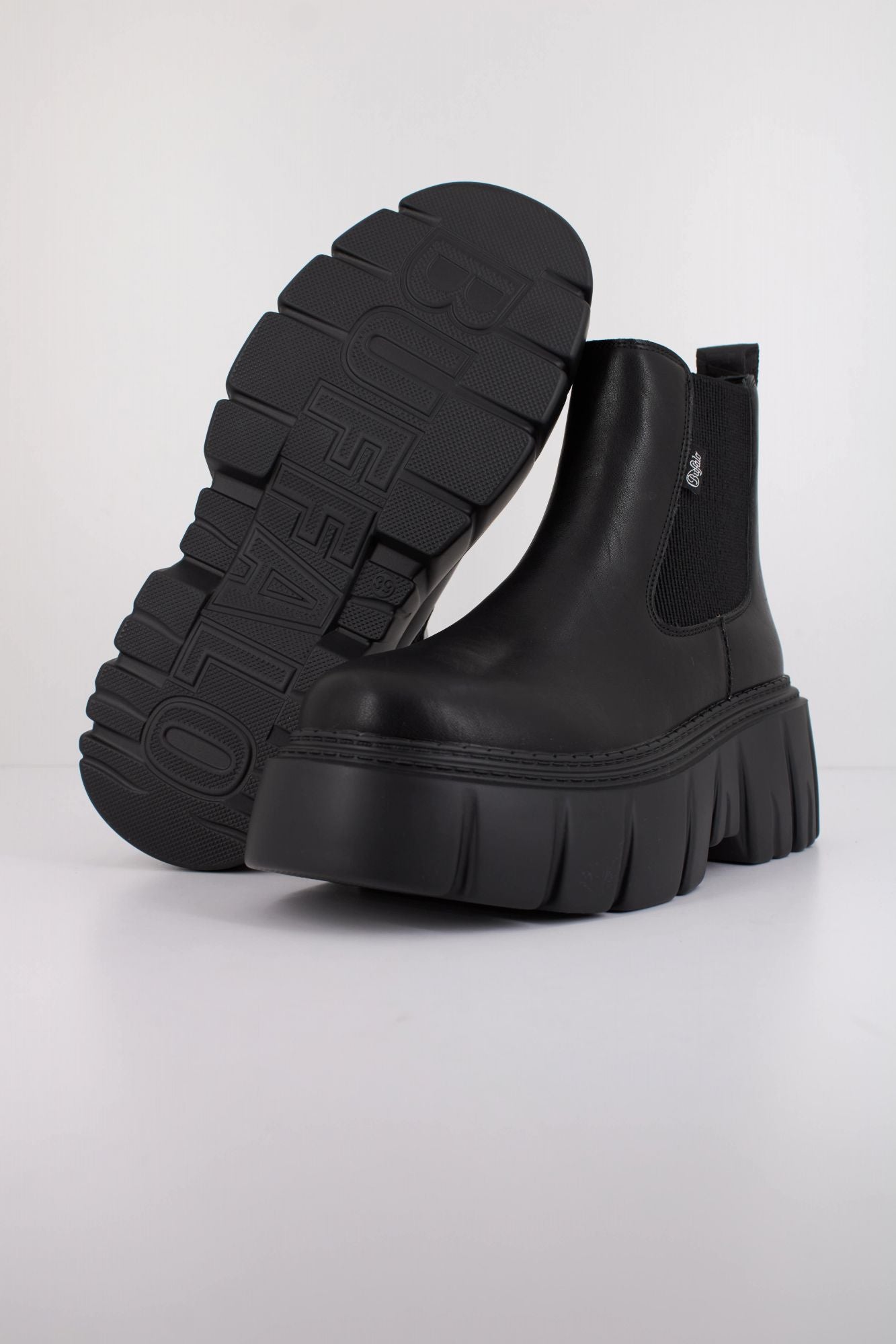 BUFFALO ZESPHER CHELSEA en color NEGRO (4)