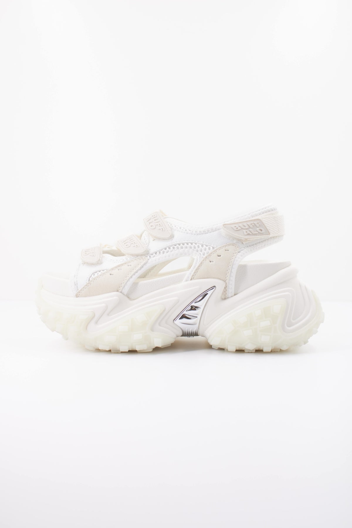 BUFFALO CERBO TRACK en color BLANCO (1)