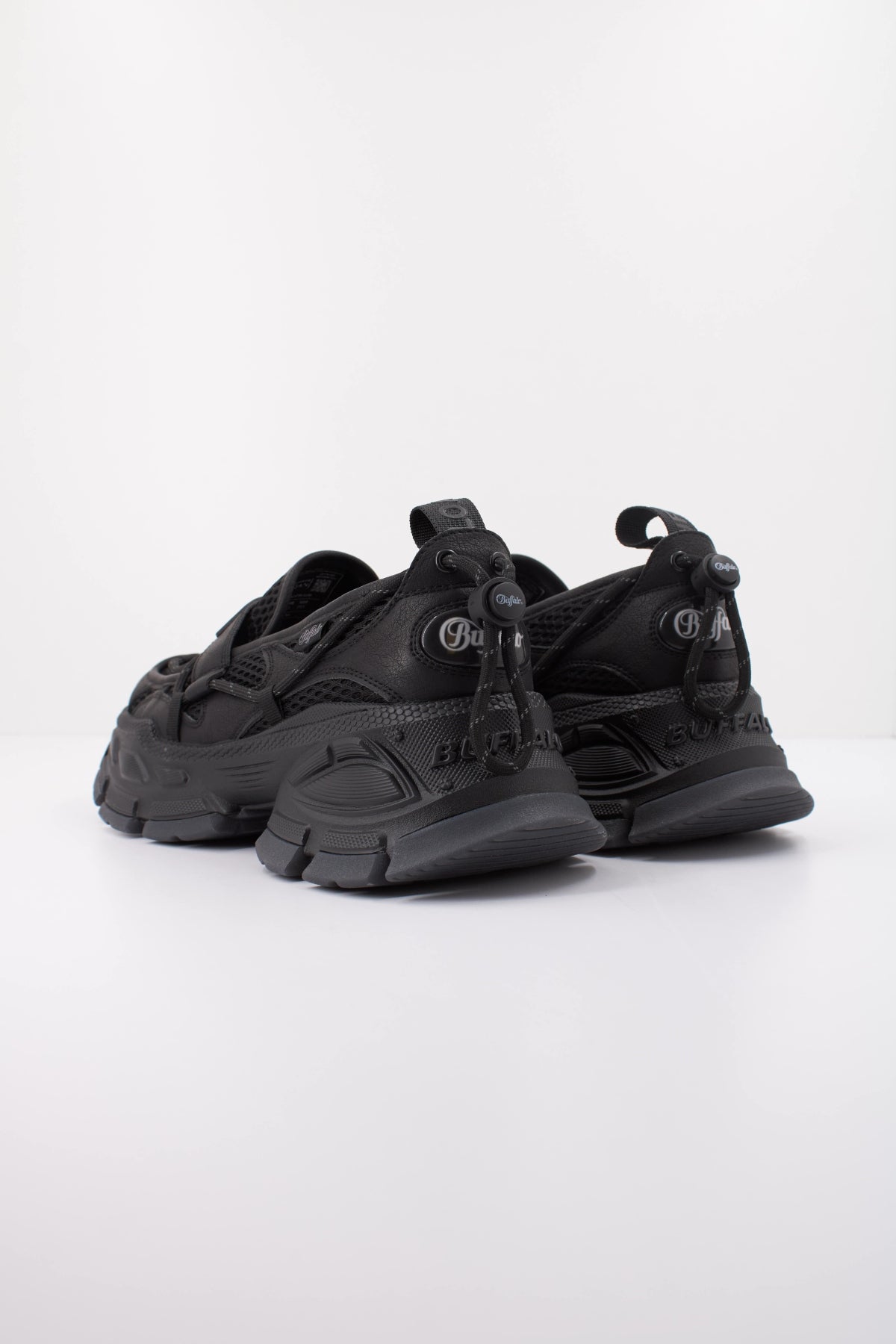 BUFFALO 1636741B en color NEGRO (4)
