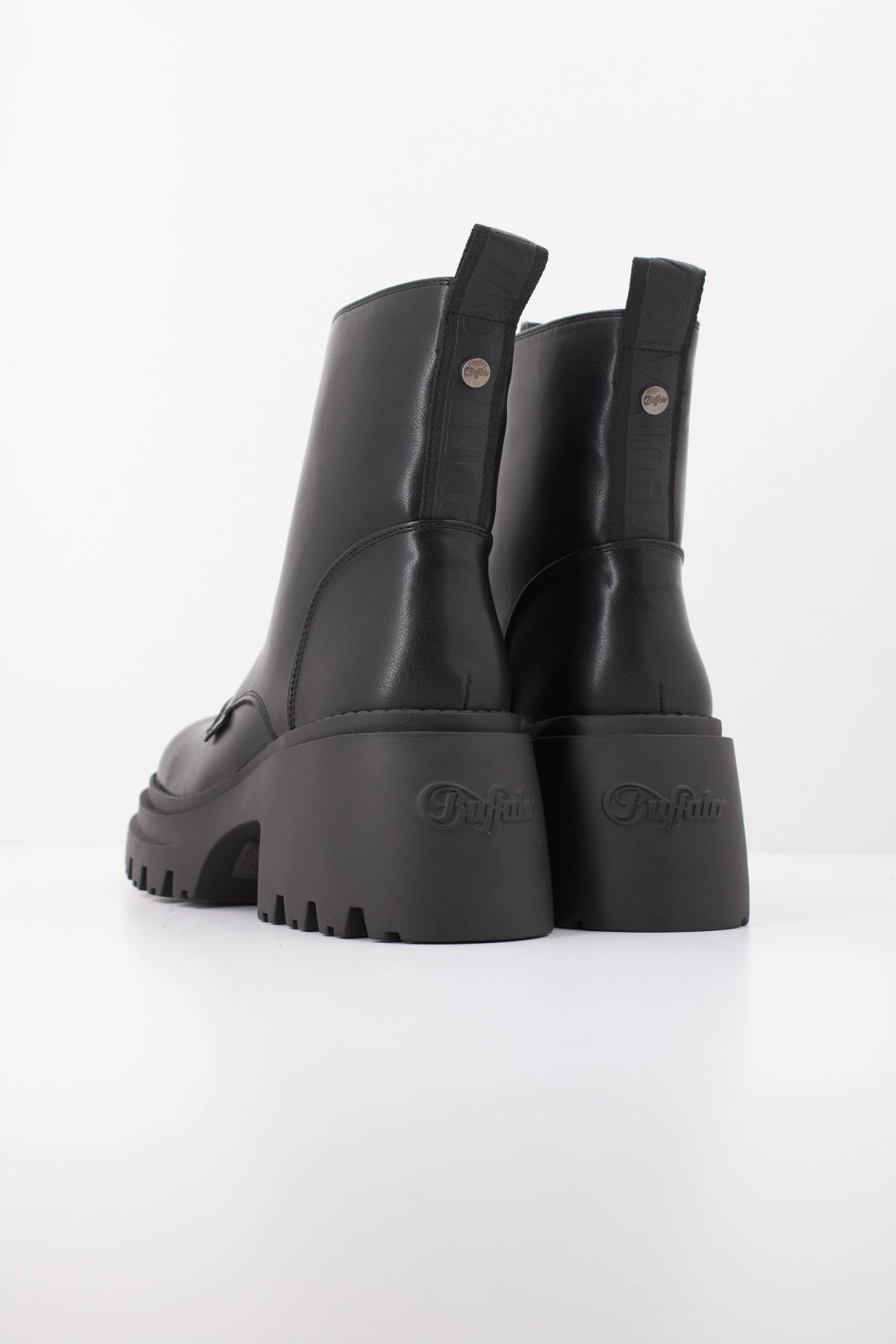 BUFFALO BRAVR ZIP en color NEGRO (4)