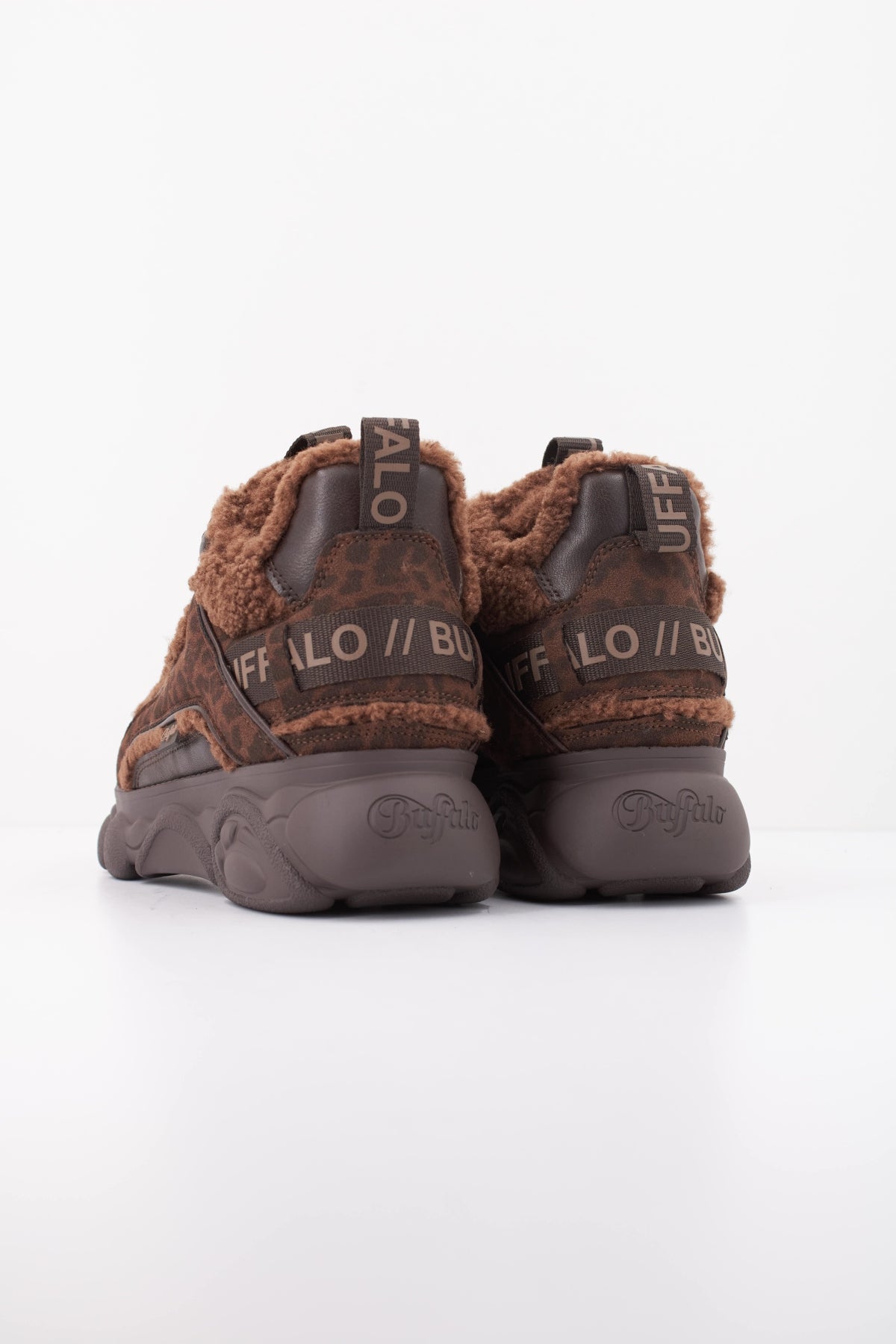 BUFFALO CLD CHAI WARM en color MARRON (4)
