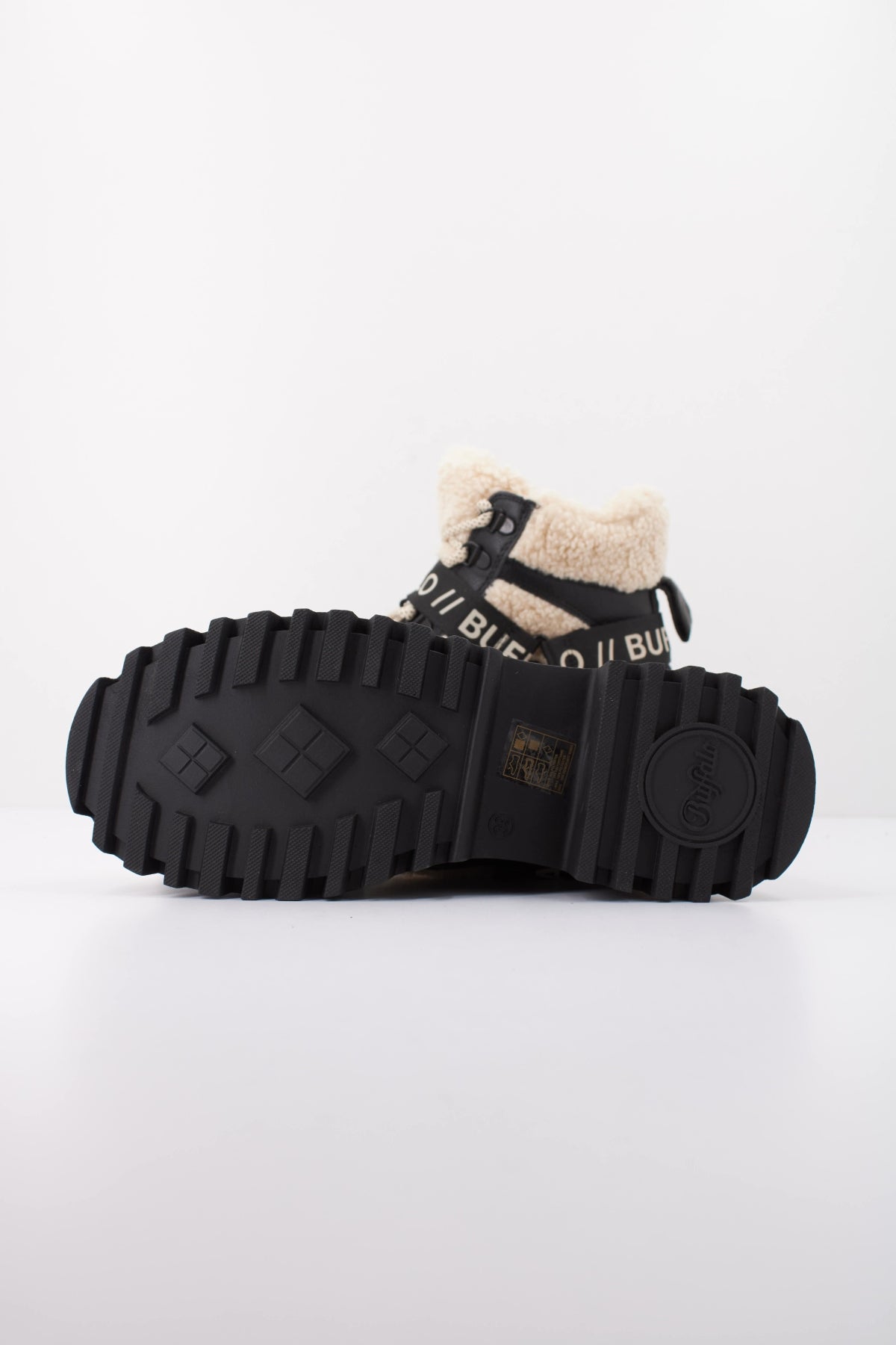 BUFFALO ASPEN COM MID WARM en color NEGRO (5)