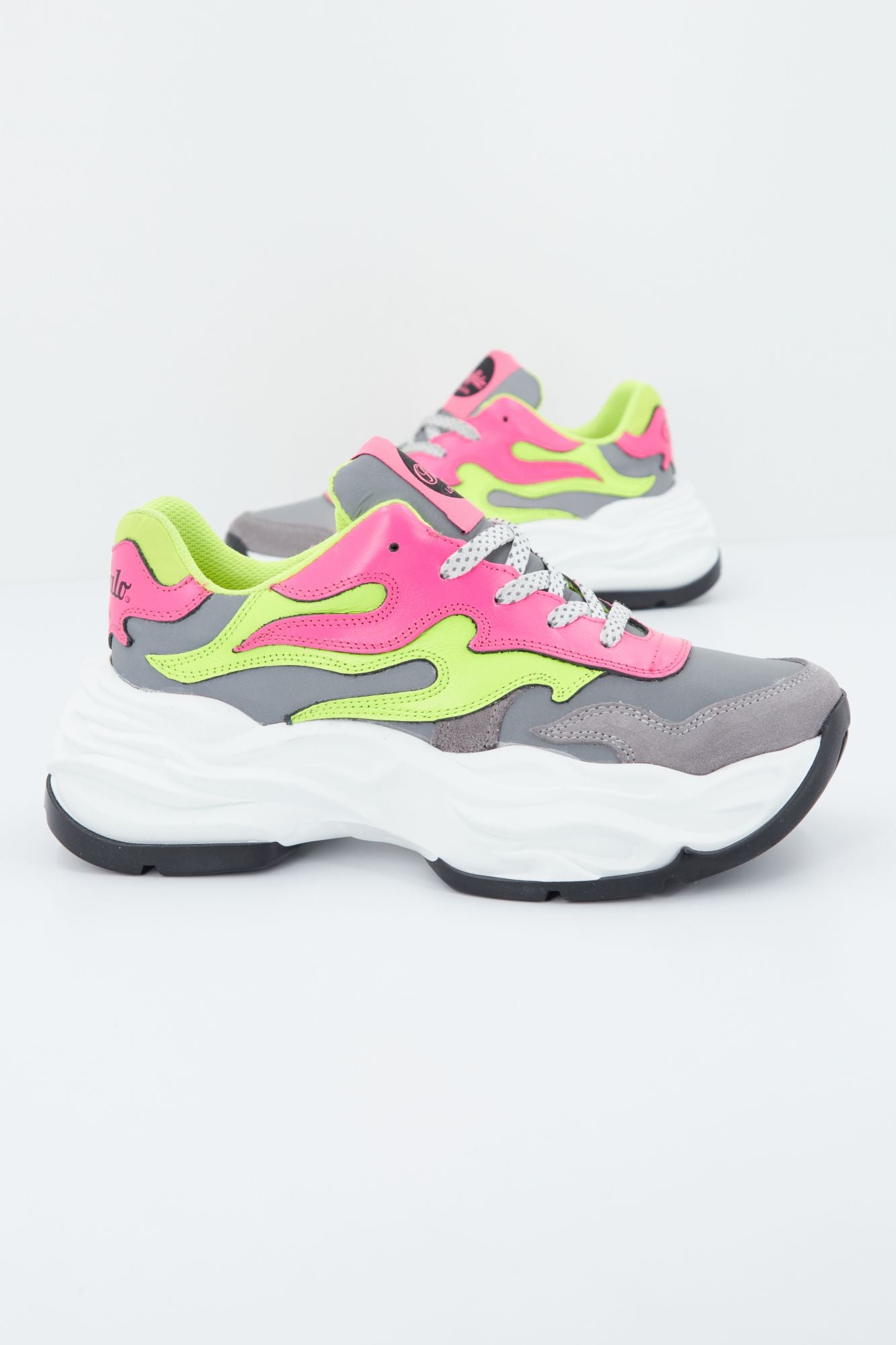 BUFFALO EYZA P en color GRIS (2)