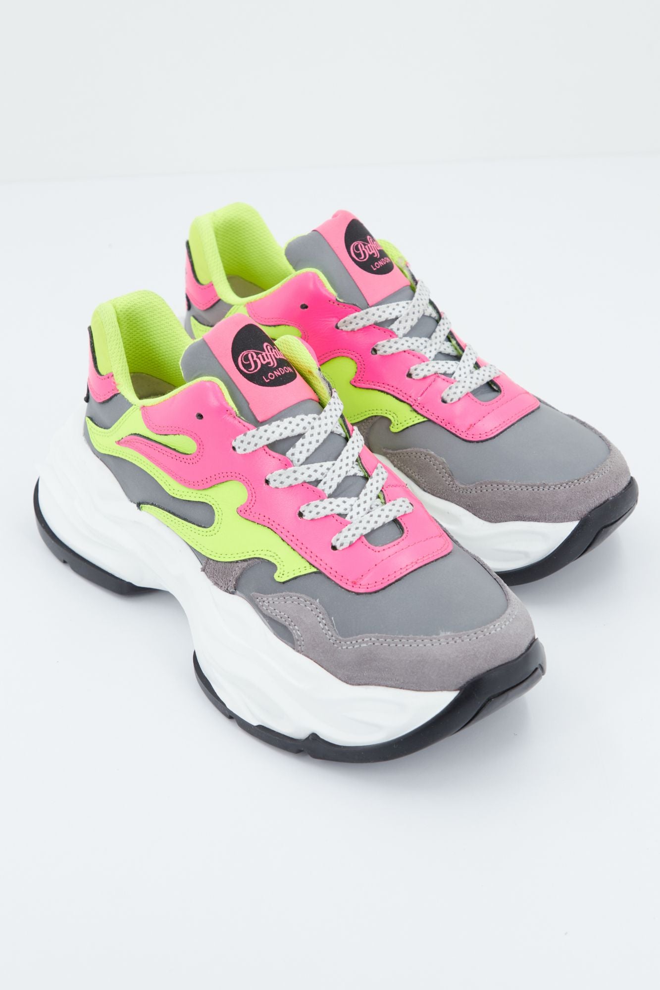 BUFFALO EYZA P en color GRIS (4)