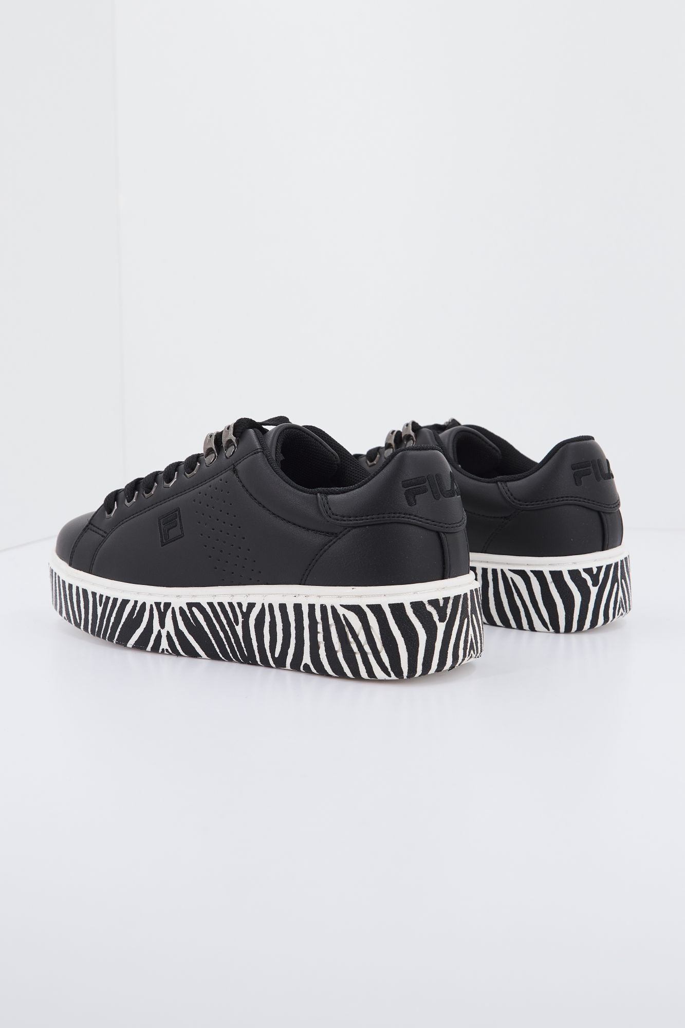 FILA CROSSCOURT ALTEZZA en color NEGRO (3)