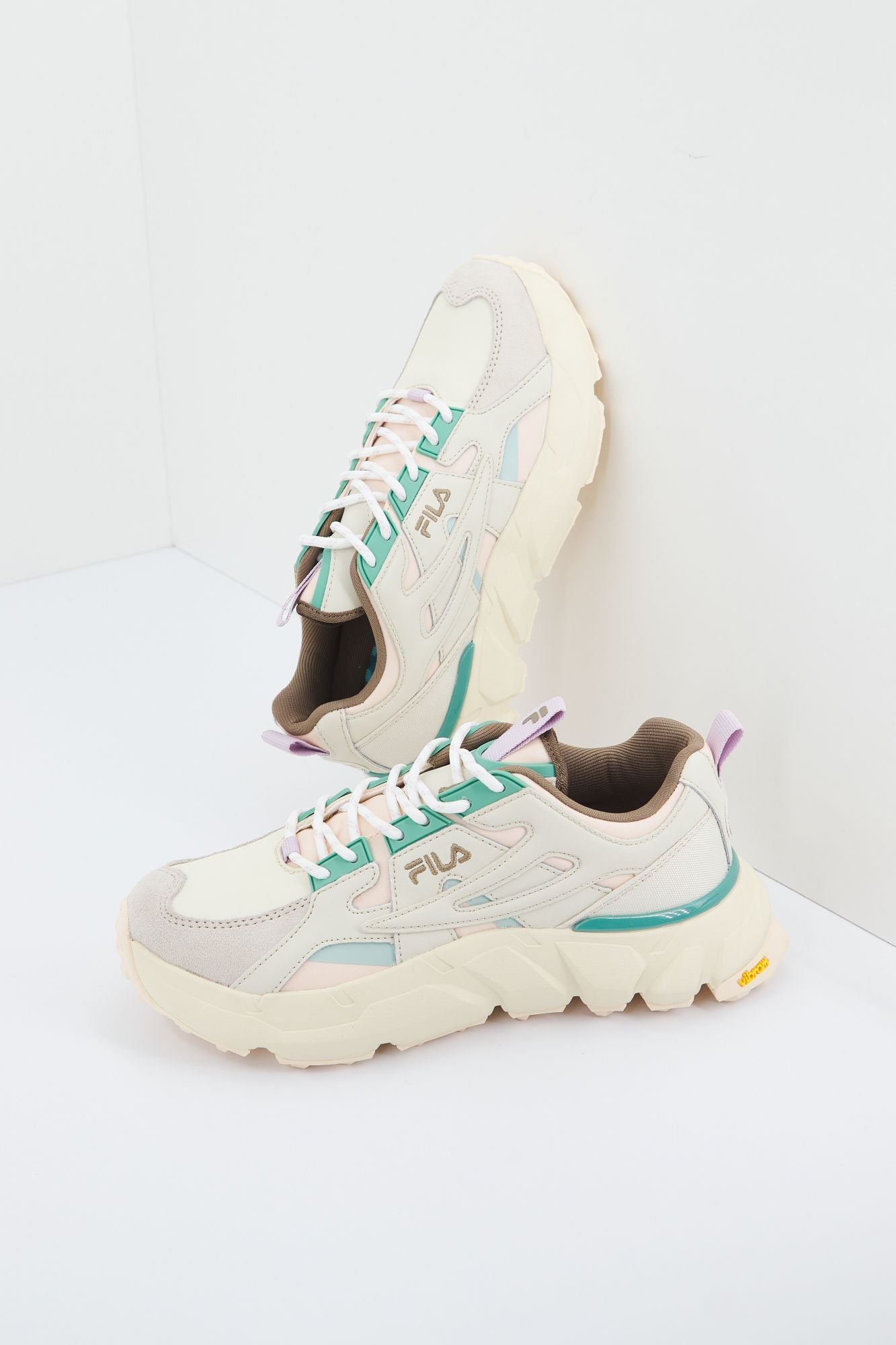FILA  FOGLIA  WMN en color BEIS (1)