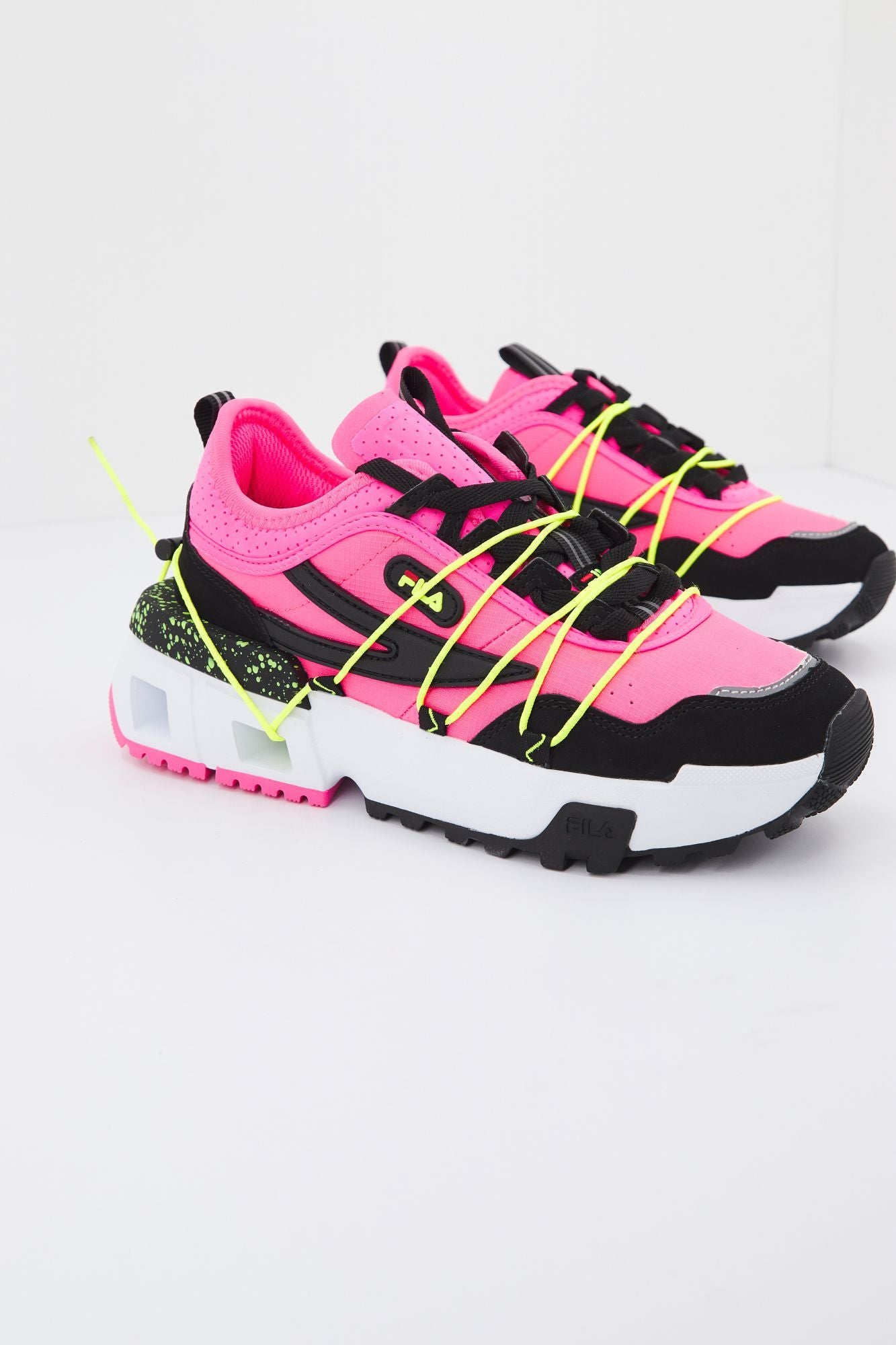 FILA UPGR8 H WMN en color ROSA (1)