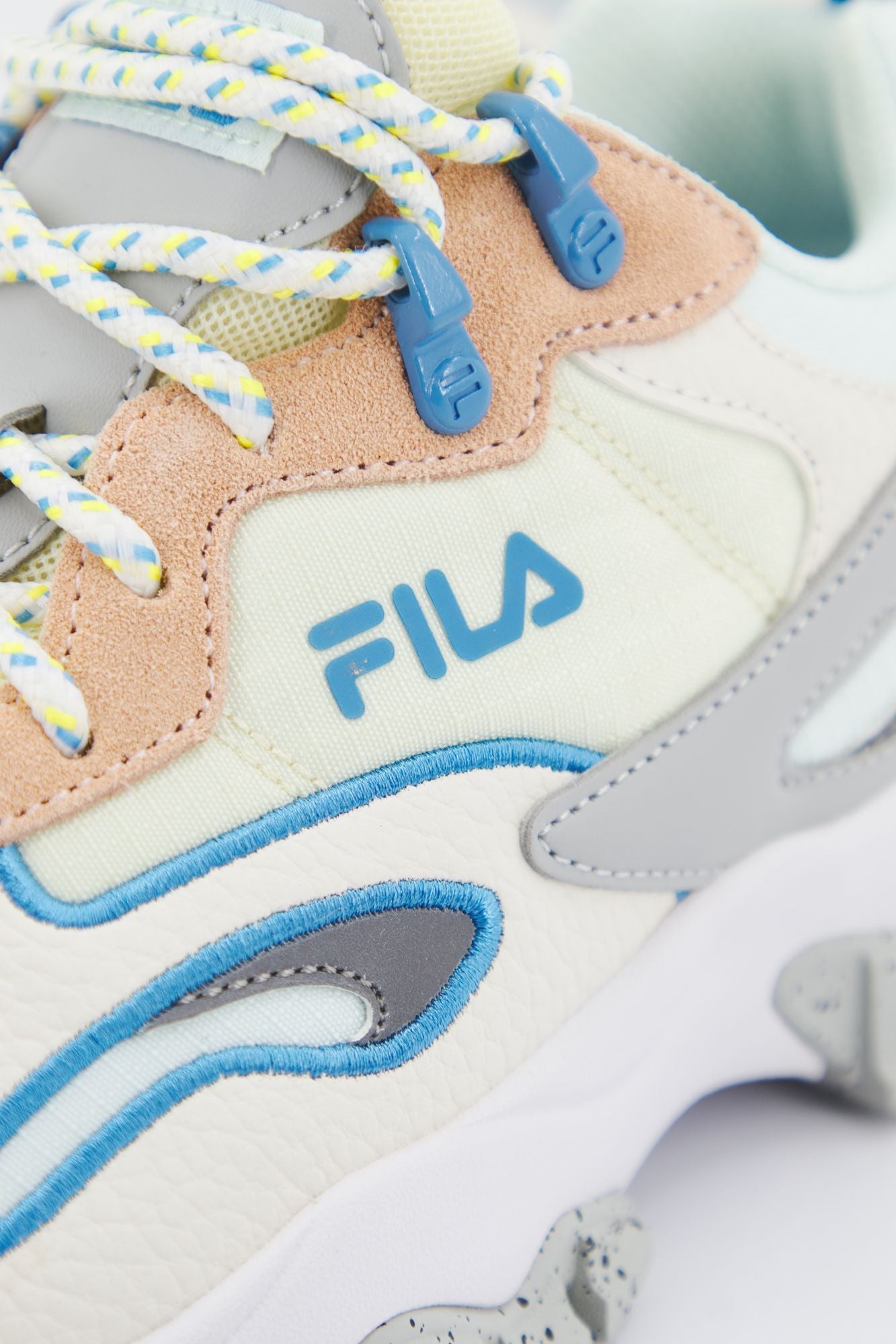 FILA RAY TRACER TR2  WMN en color MULTICOLOR (4)