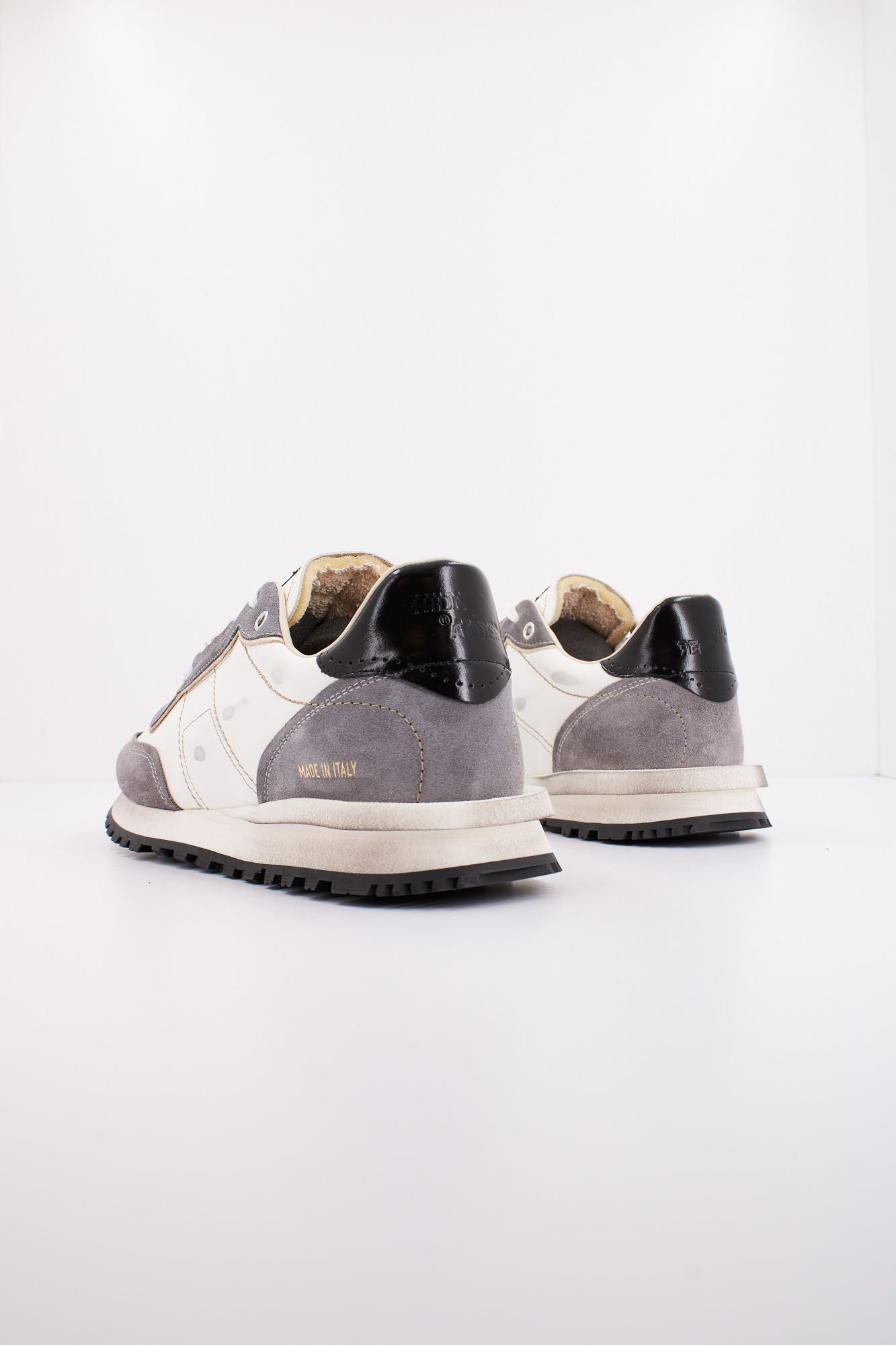 HIDNANDER TENKEI SLIP ON en color BLANCO (3)