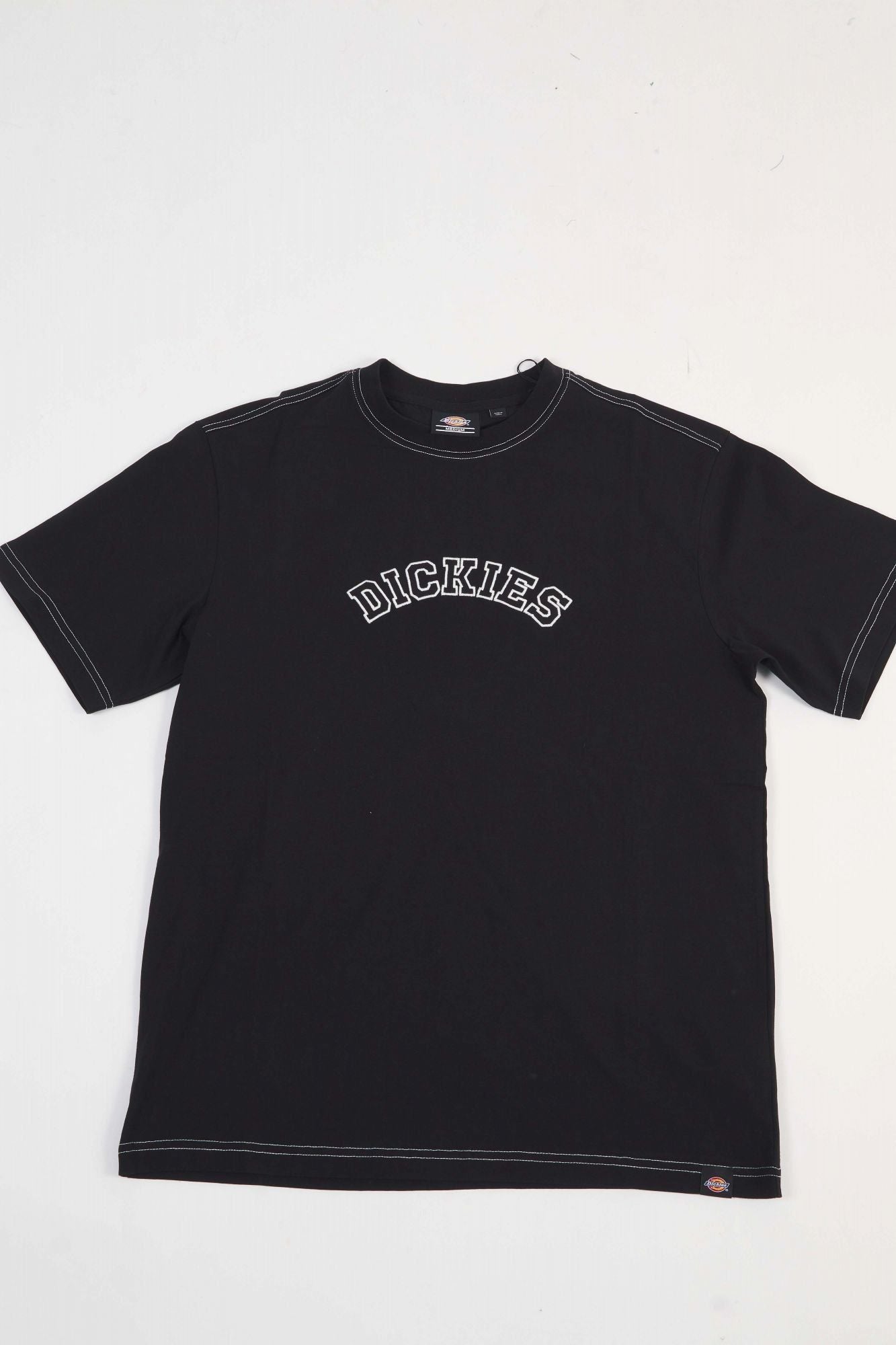 DICKIES WEST VALE TEE SS en color NEGRO (2)