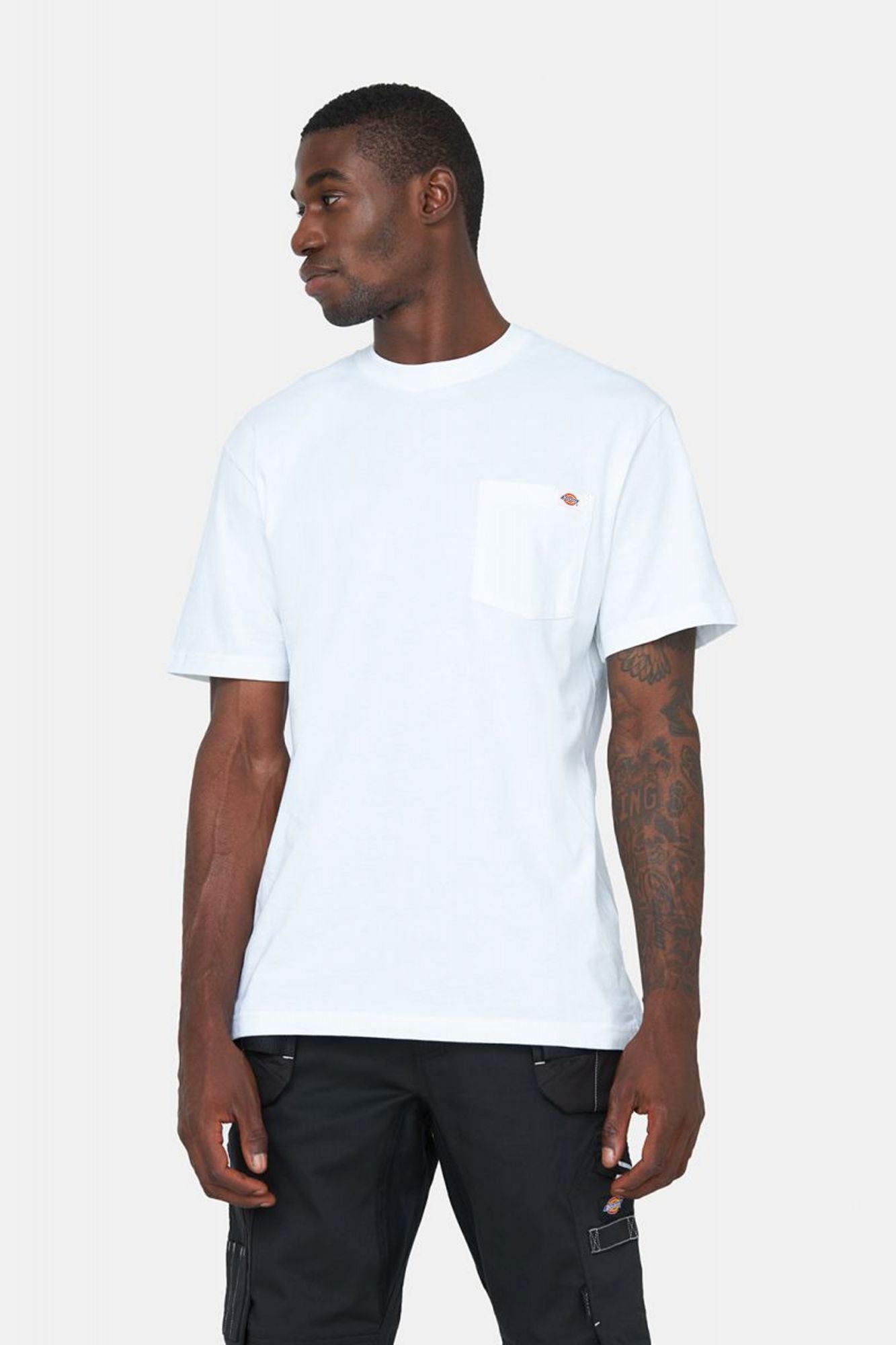 DICKIES LURAY POCKET TEE en color BLANCO (1)