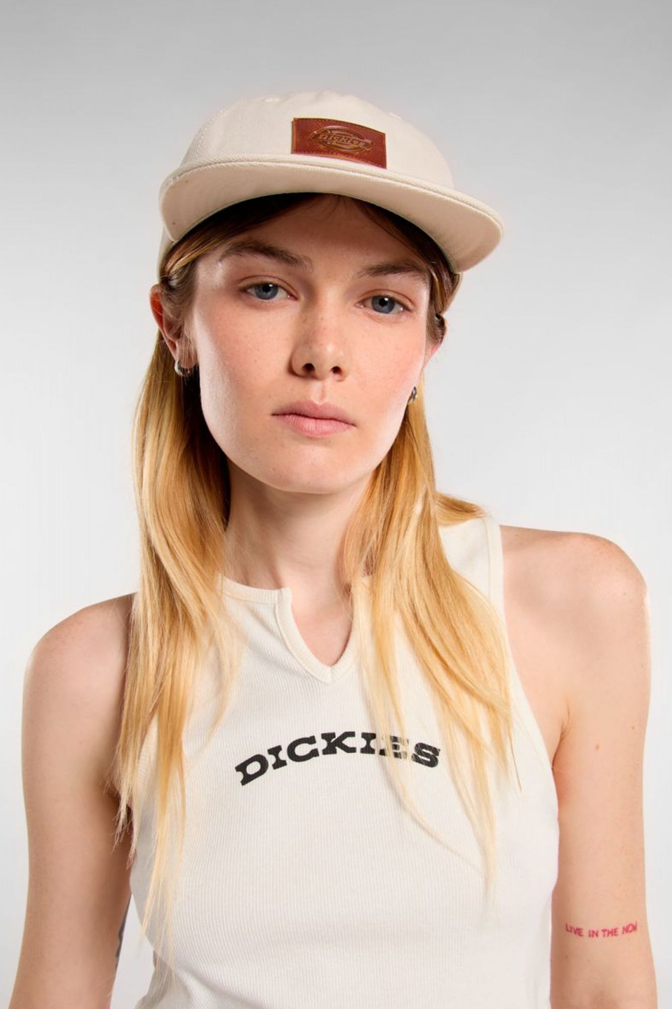 DICKIES RIVER RANCH CAP WHITEC en color BEIS (5)
