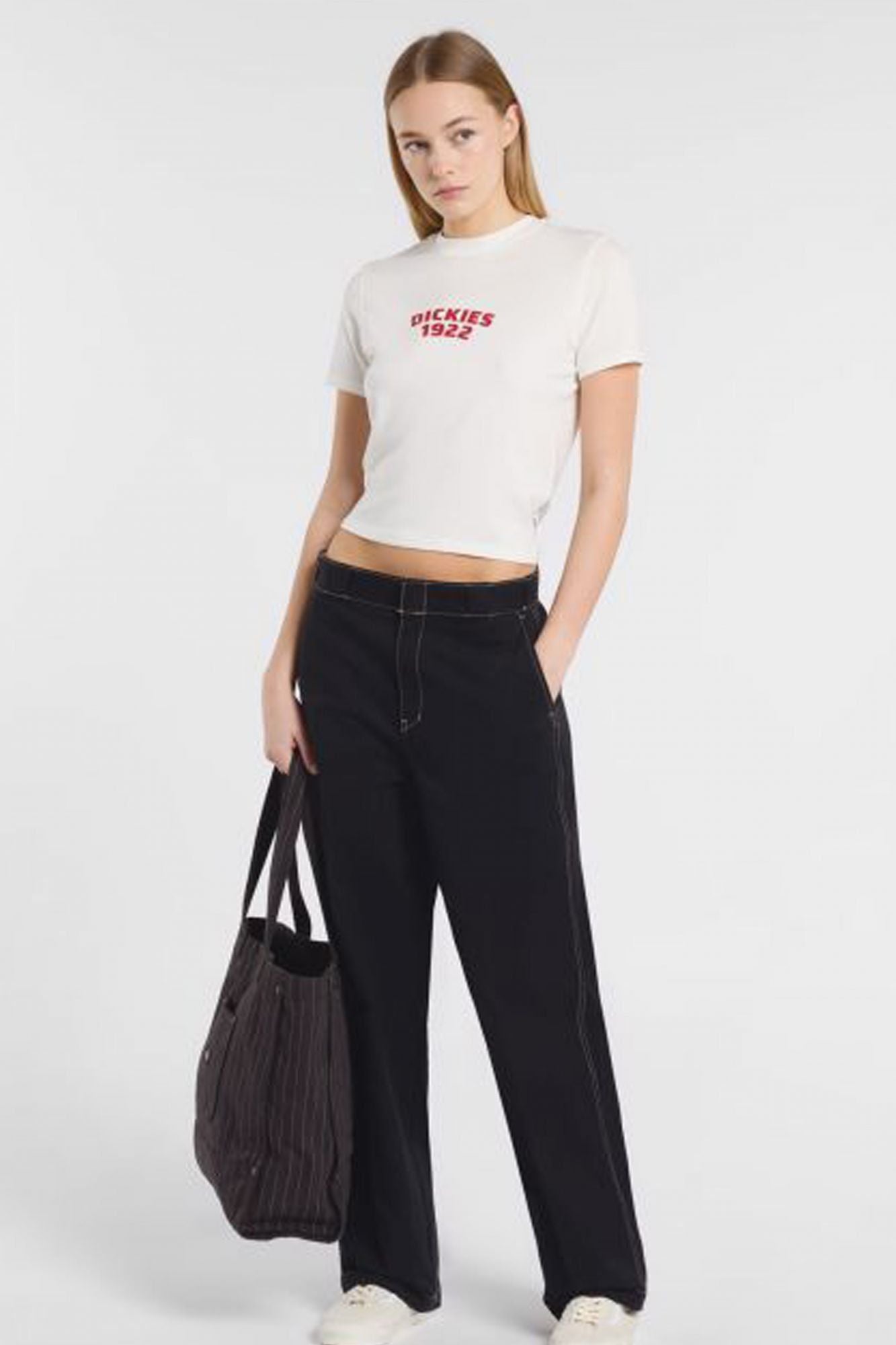 DICKIES DK0A4Z8FC481 CENTER LOGO en color BLANCO (1)