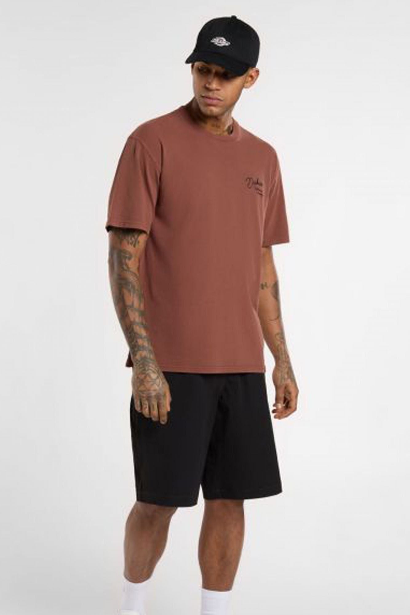DICKIES DK0A4Z8WK471 ROPE CHEST LOGO SS TEE en color MARRON (1)