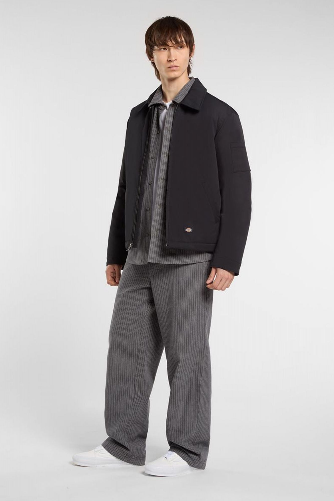 DICKIES EISENHOWER en color NEGRO (4)