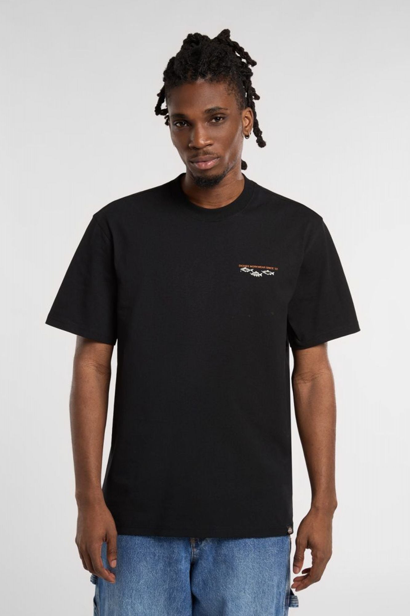 DICKIES LARYVILLE RELAXED SS GRAPHIC TEE en color NEGRO (1)