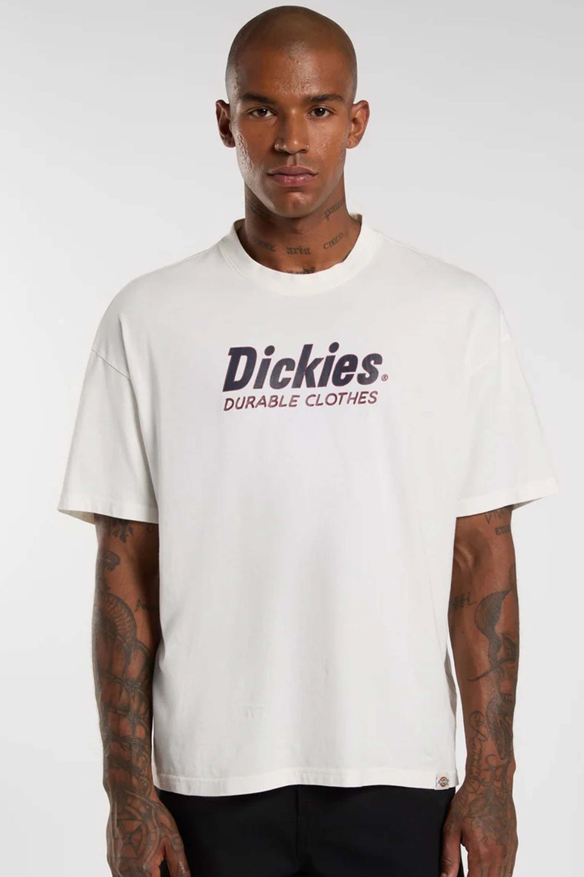 DICKIES WILLISTON TEE SS en color BLANCO (1)