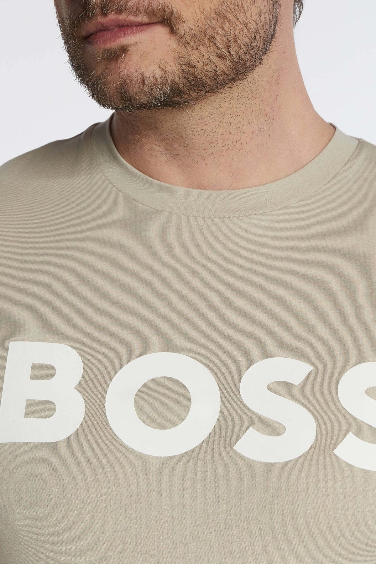 BOSS  THINKING 1  en color BEIS (4)