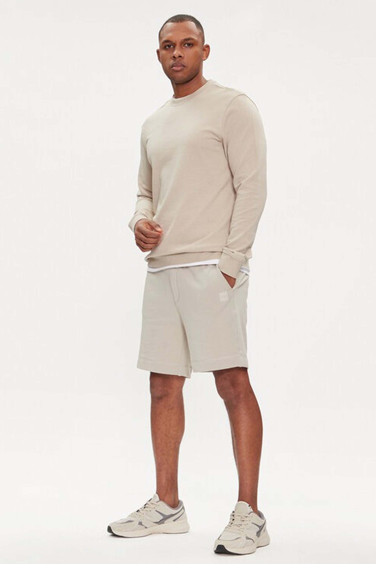 BOSS SHORT SEWALK en color BEIS (1)
