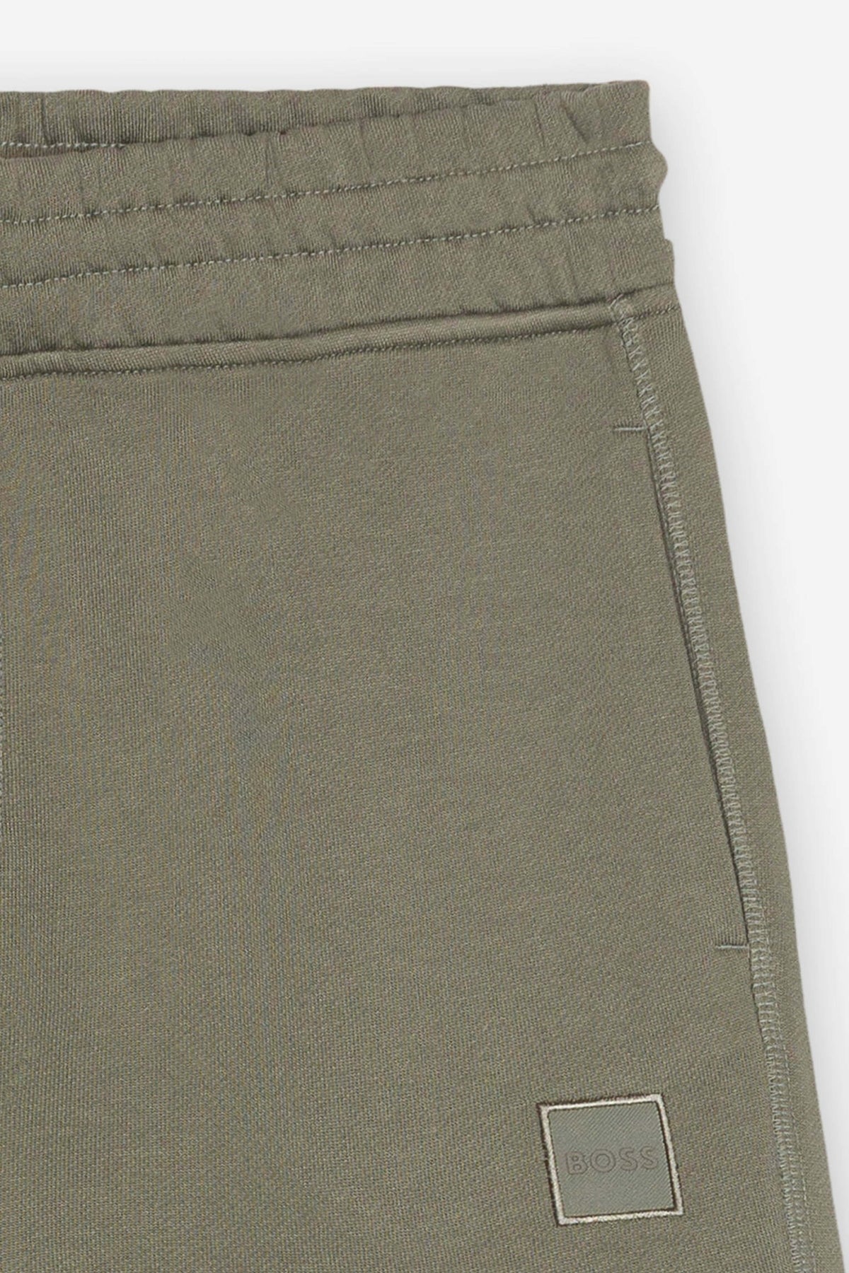 BOSS SHORT SEWALK en color VERDE (3)
