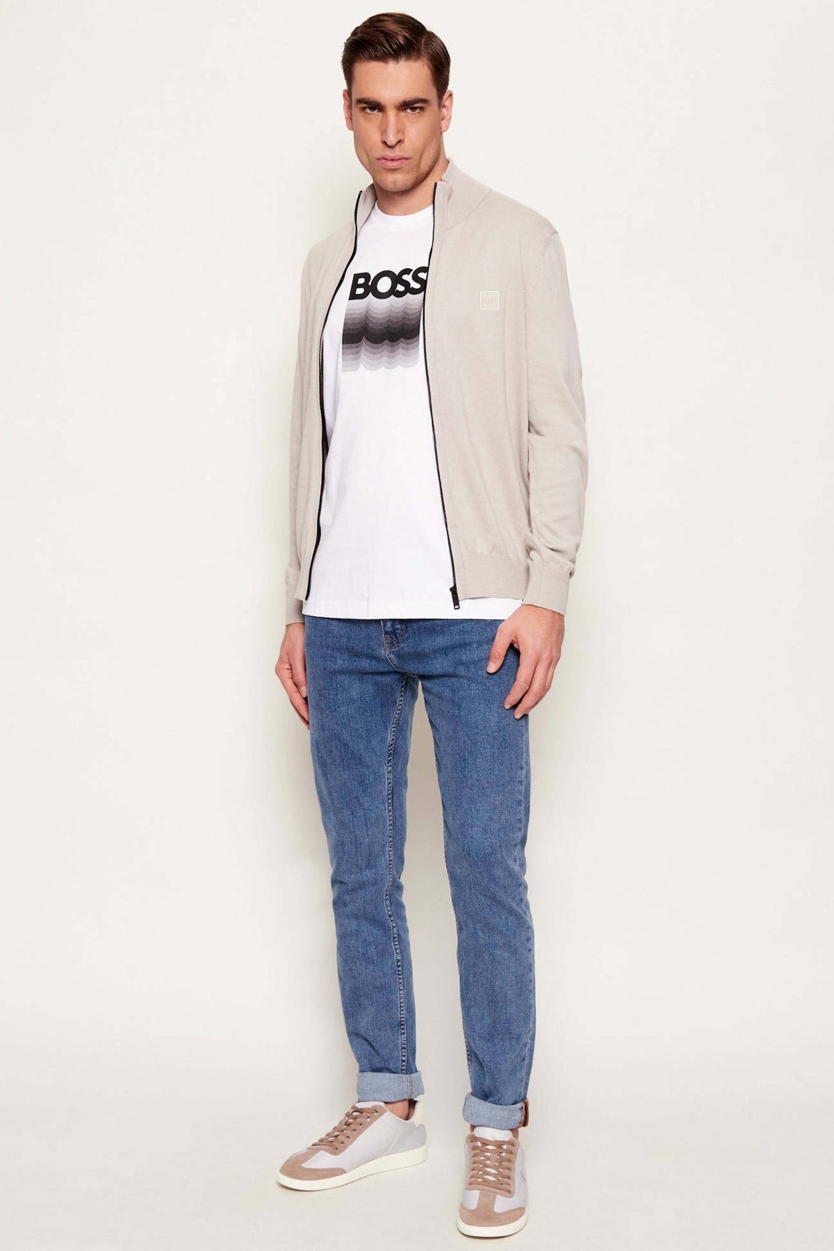 BOSS  TE INSIGNIA  en color BLANCO (1)