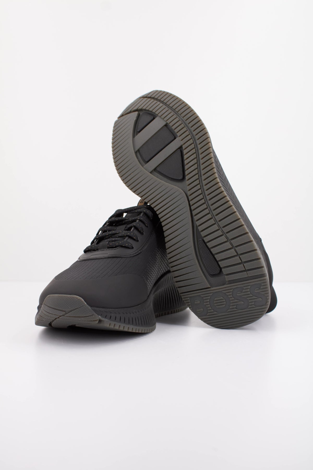BOSS TTNM EVO RUNN RSMH en color NEGRO (5)