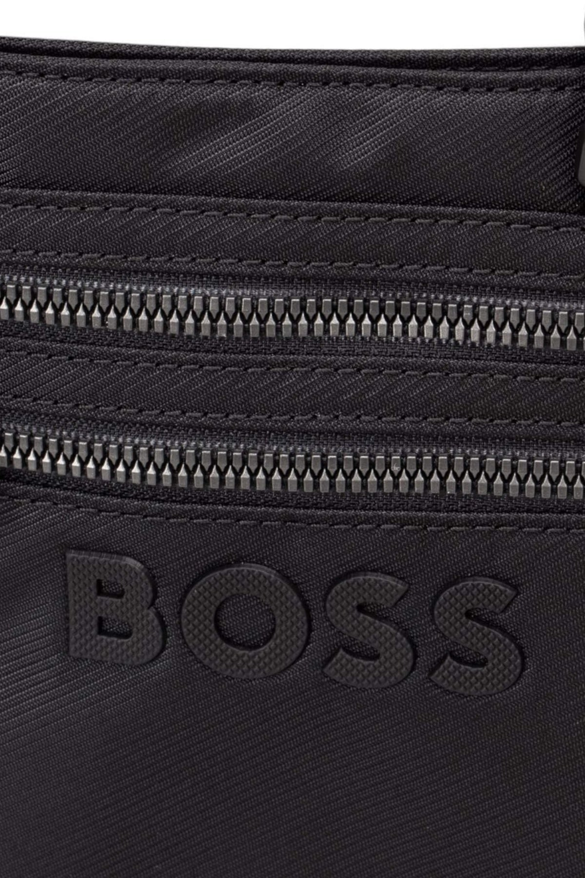 BOSS 50567761HB CATCH 3.0 FL.ZIP ENV en color NEGRO (3)