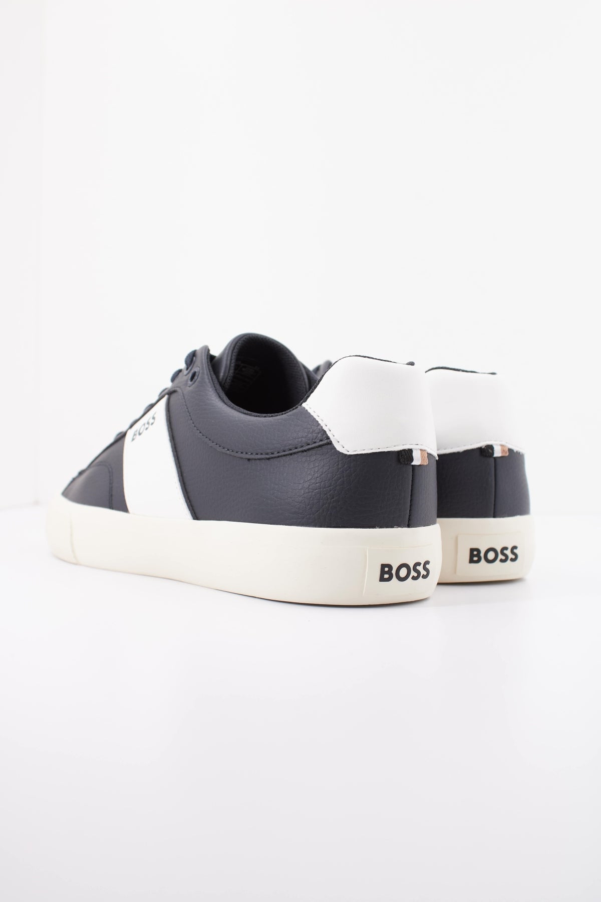 BOSS 50522833HB AIDEN TENN en color AZUL (4)