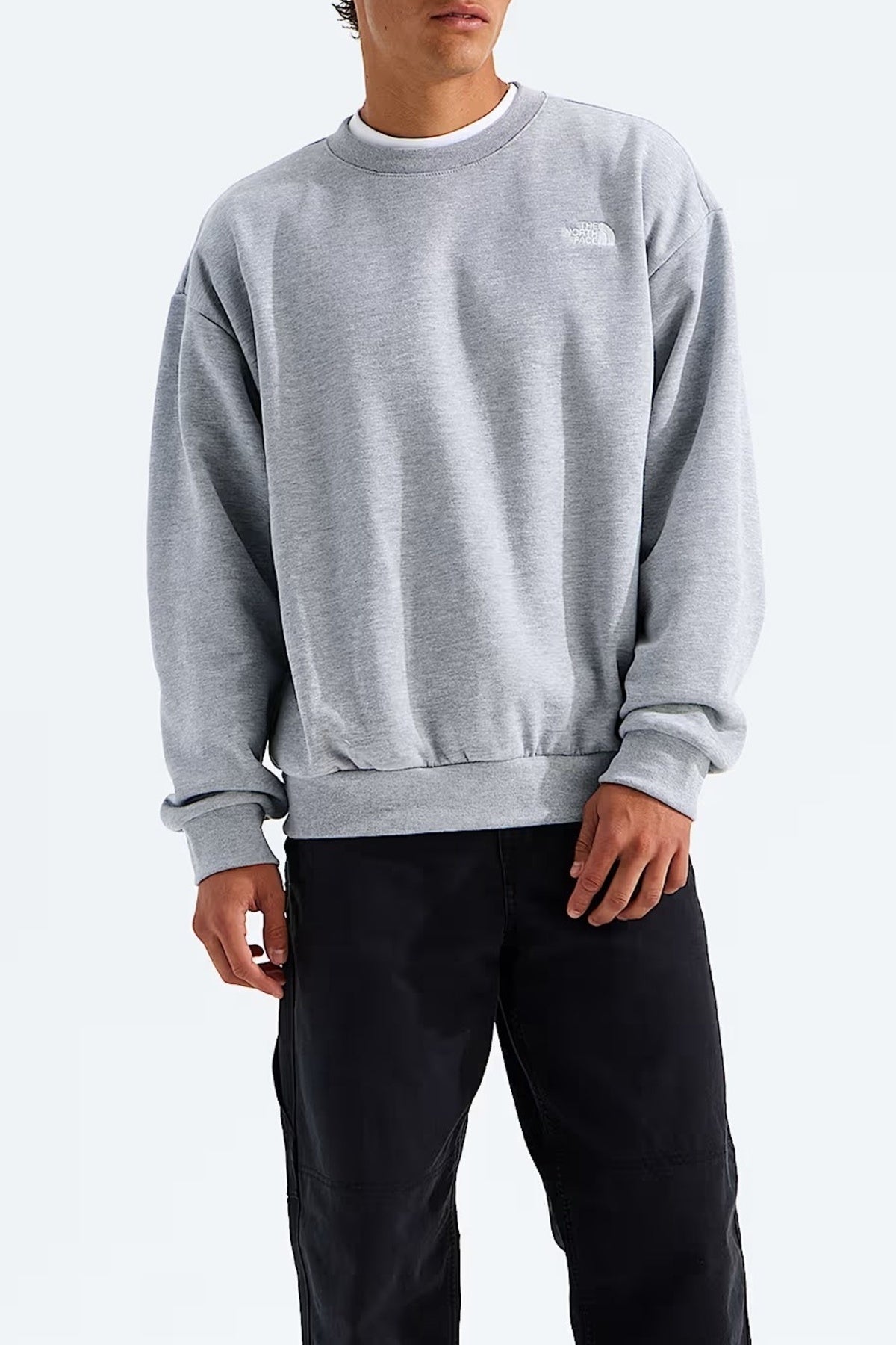 THE NORTH FACE EVO CREW NF0A8D60 en color GRIS (1)