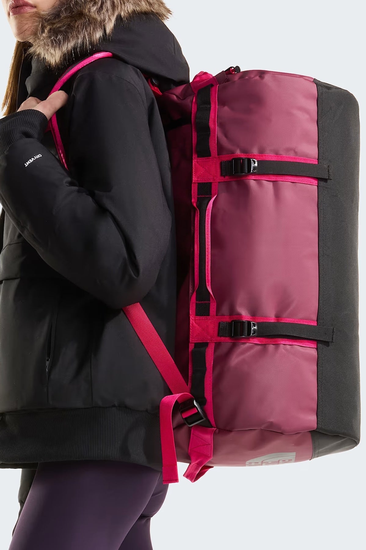 THE NORTH FACE BASE CAMP DUFFEL en color BURDEOS (1)