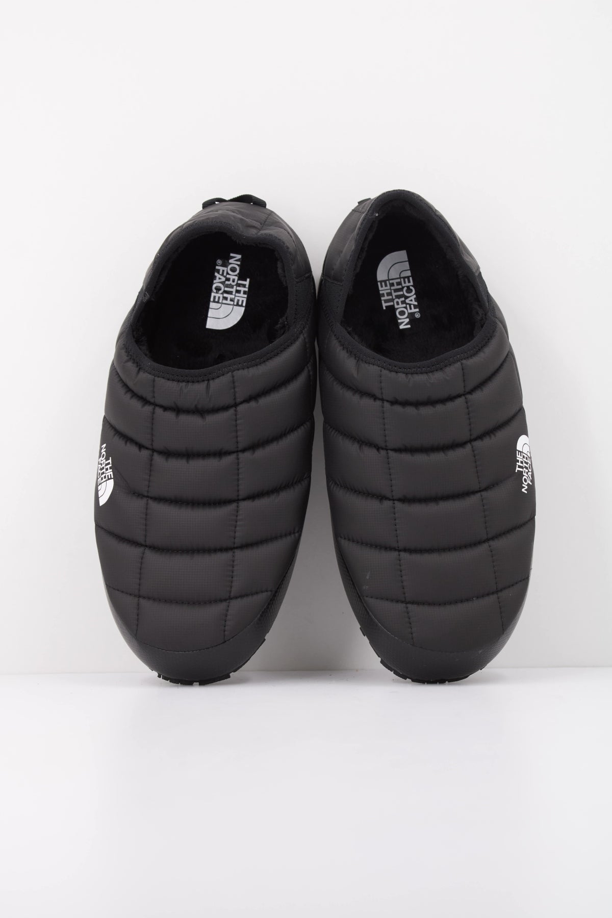 THE NORTH FACE NF0A3UZNKY41  en color NEGRO (3)