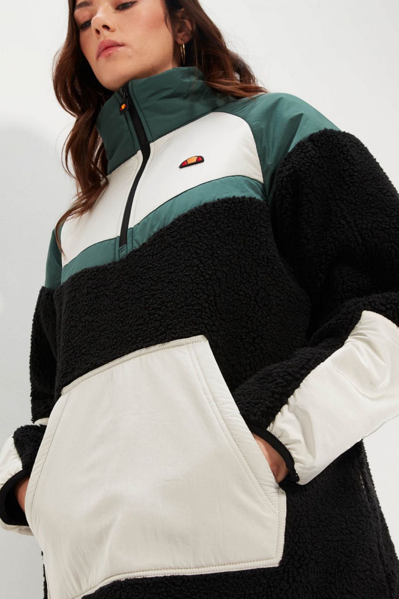 ELLESSE PERINI 1/2 ZIP TRACK TOP en color NEGRO (4)