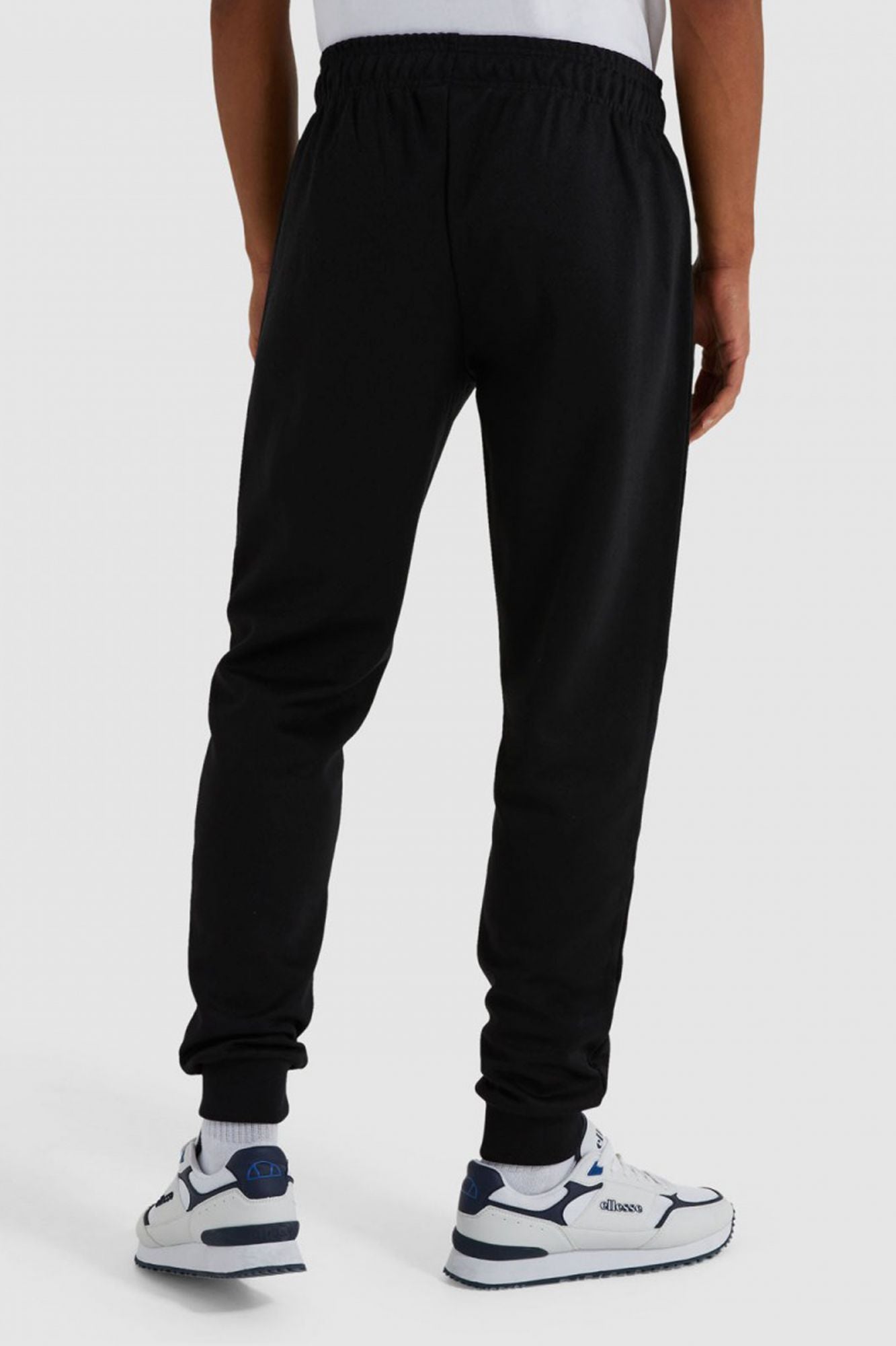 ELLESSE  BERTONI TRACK en color NEGRO (3)