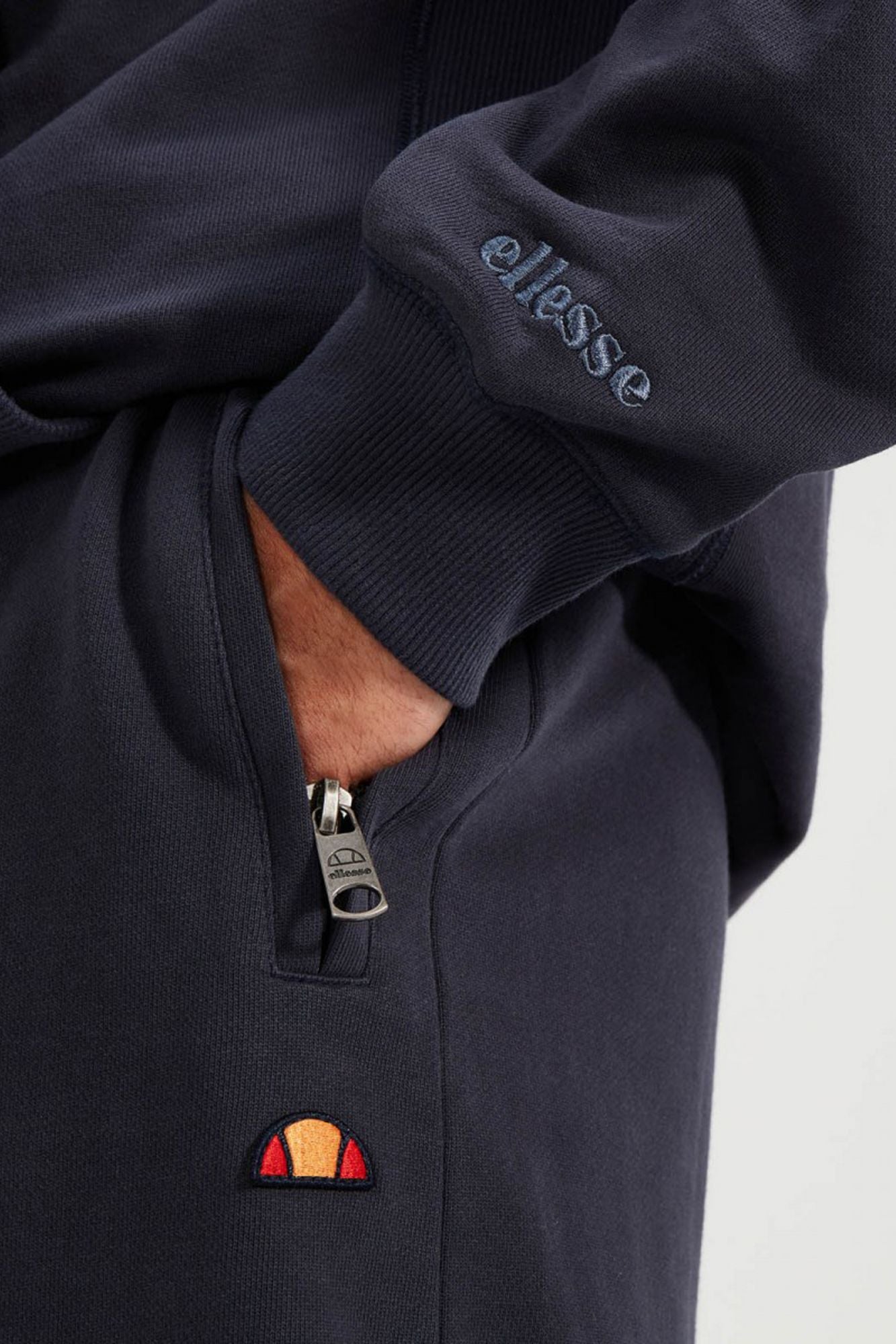 ELLESSE CALDINE OH HOODY en color AZUL (4)