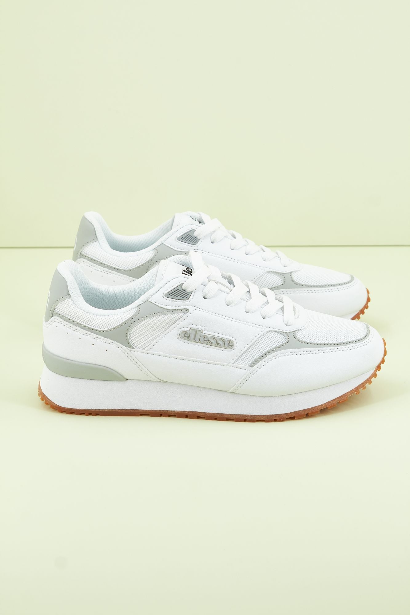 ELLESSE GARA RUNNER en color BLANCO (1)