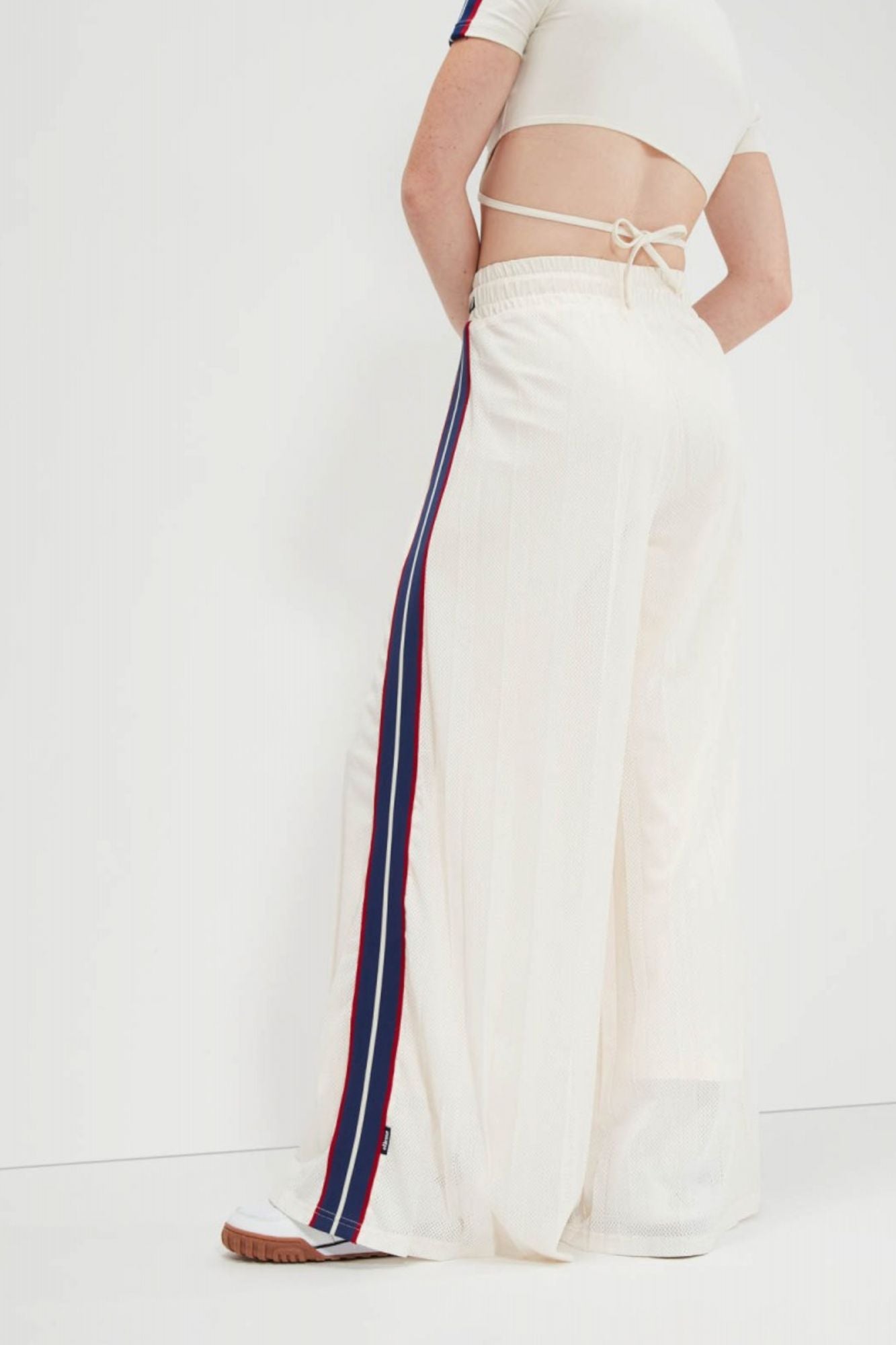 ELLESSE  LILLIE TRACK PANT en color BLANCO (3)