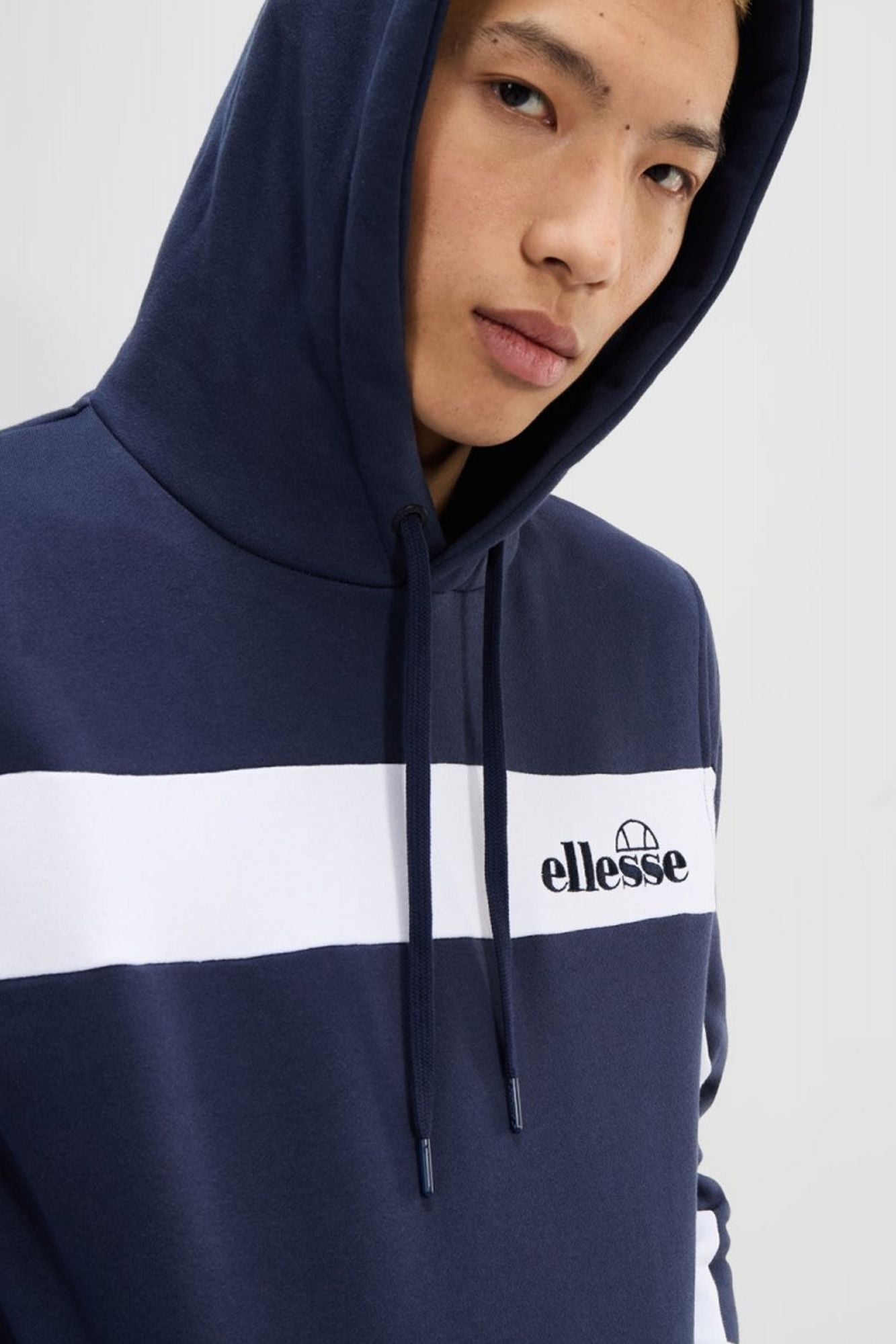 ELLESSE VIERIAN HOODY en color AZUL (3)