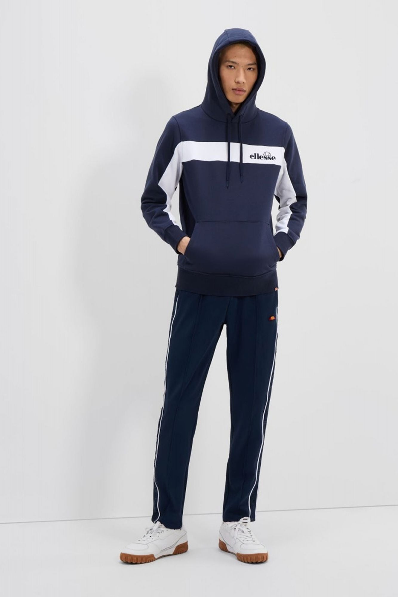 ELLESSE VIERIAN HOODY en color AZUL (4)