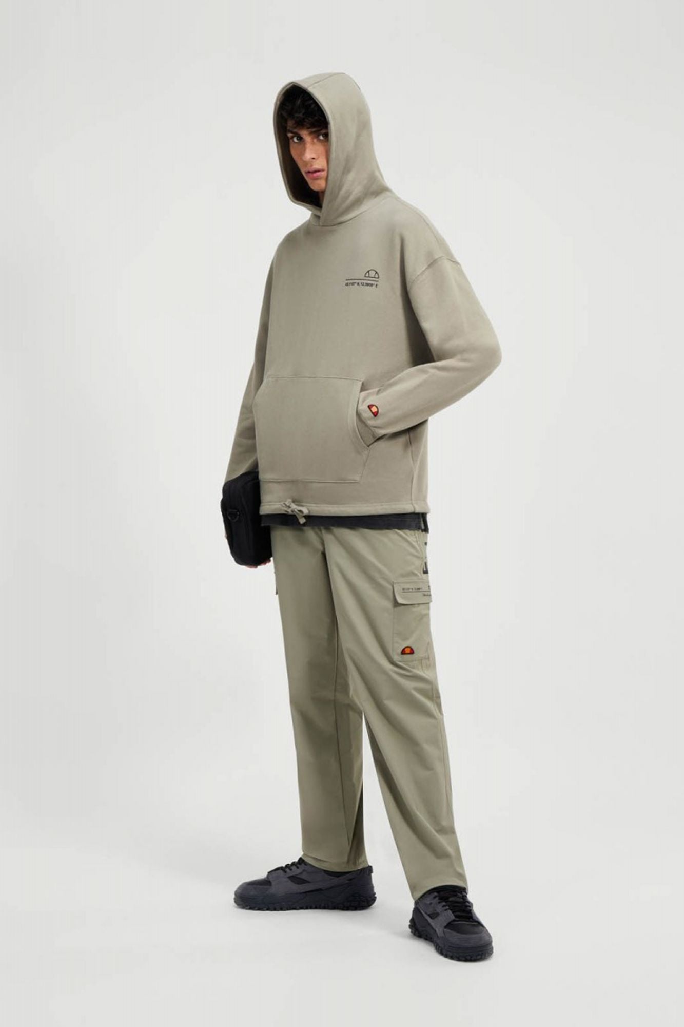 ELLESSE MAROTTA OH HOODY en color BEIS (4)