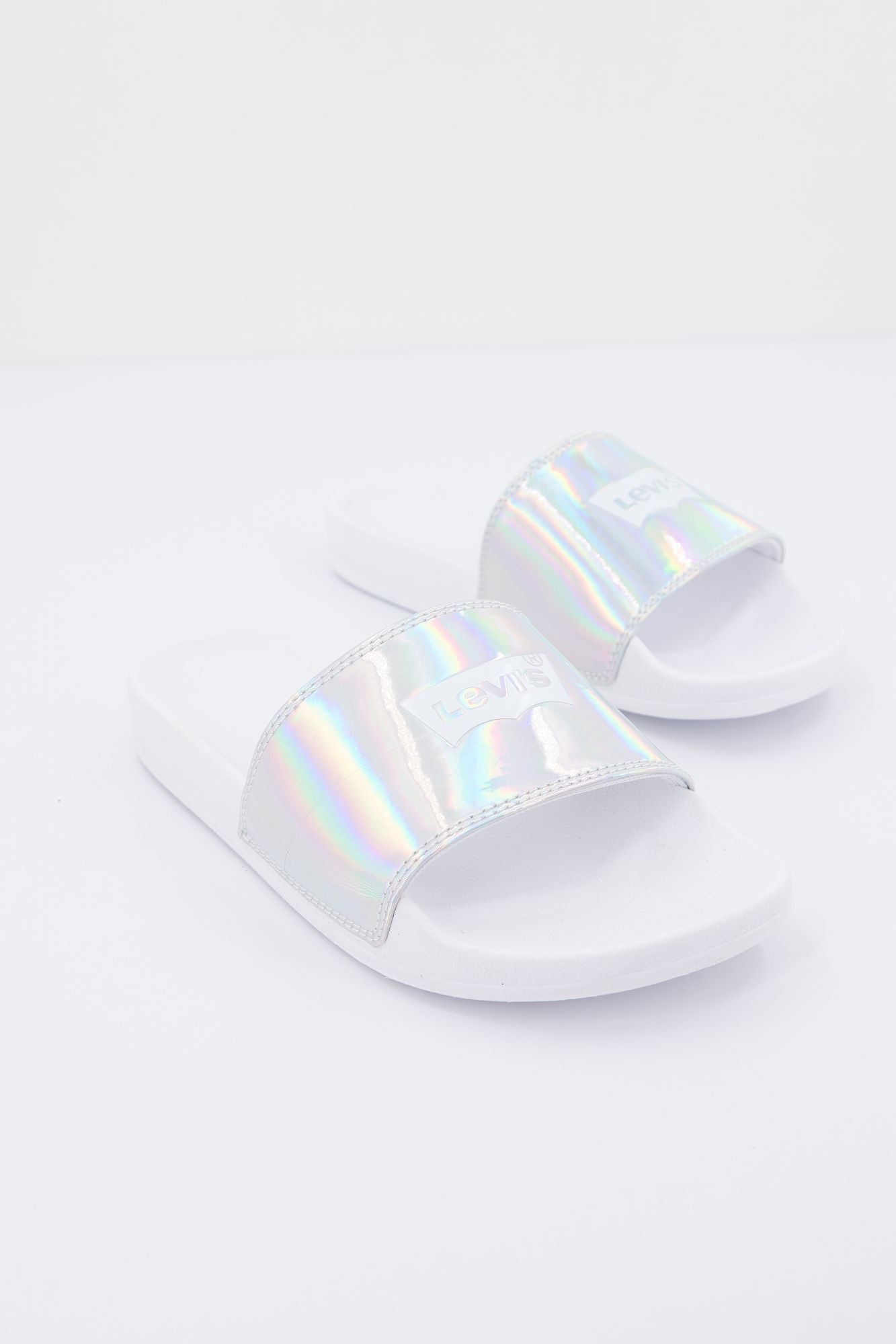 LEVI'S  JUNE BATWING S en color PLATA (2)